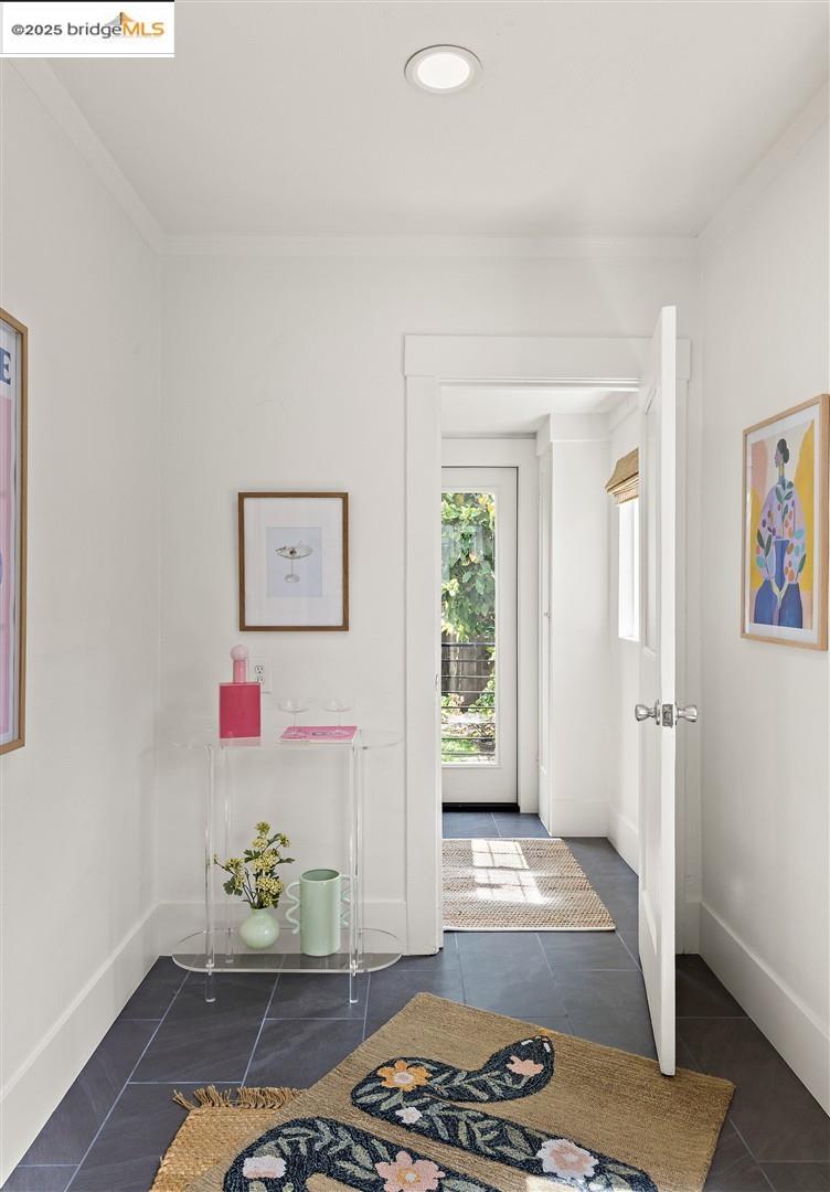 Detail Gallery Image 30 of 59 For 5524 Shattuck Ave, Oakland,  CA 94609 - 3 Beds | 2 Baths