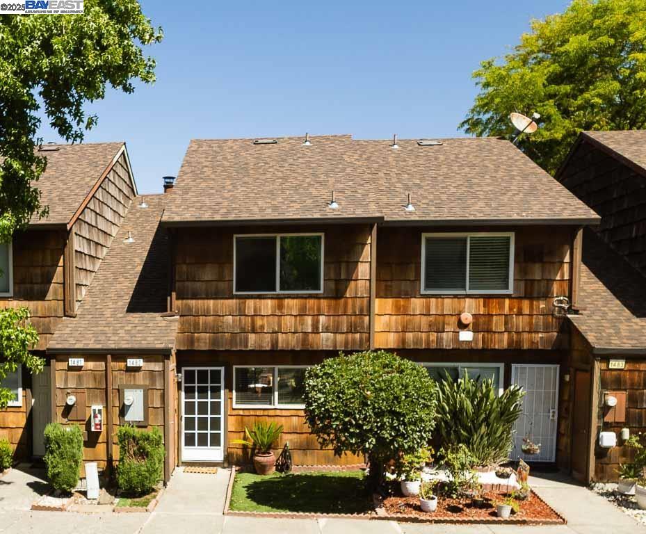 Detail Gallery Image 1 of 26 For 1482 Parkway Drive, Rohnert Park,  CA 94928-4723 - 2 Beds | 1/1 Baths