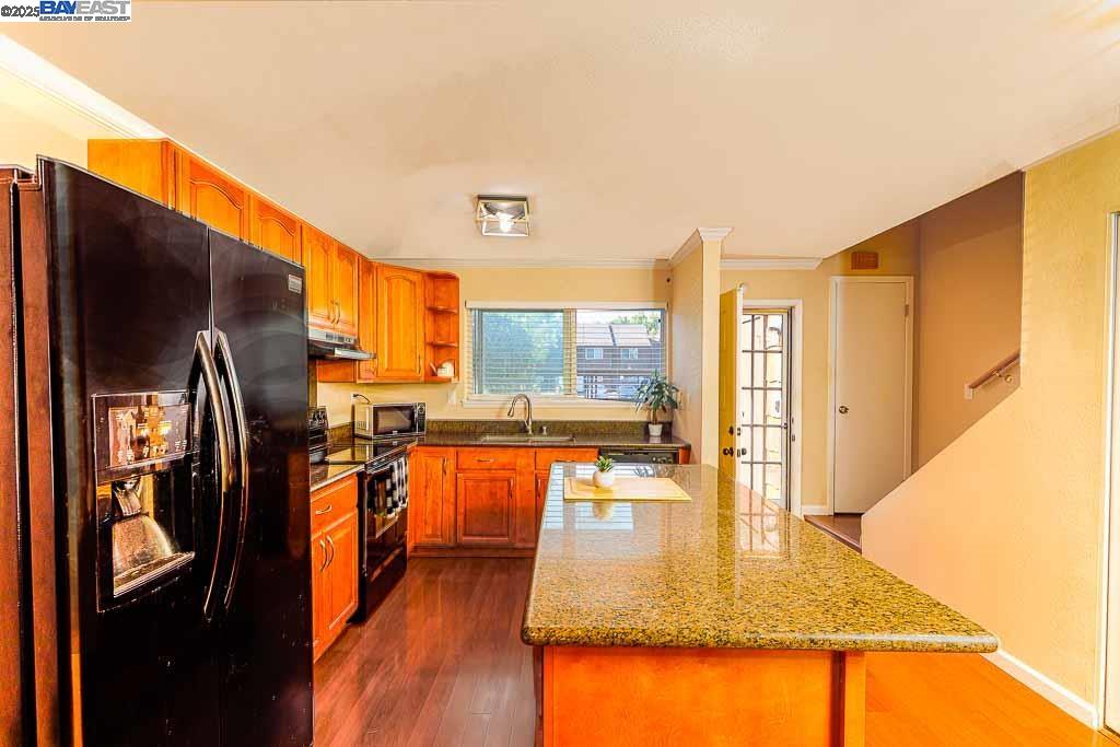 Detail Gallery Image 2 of 26 For 1482 Parkway Drive, Rohnert Park,  CA 94928-4723 - 2 Beds | 1/1 Baths