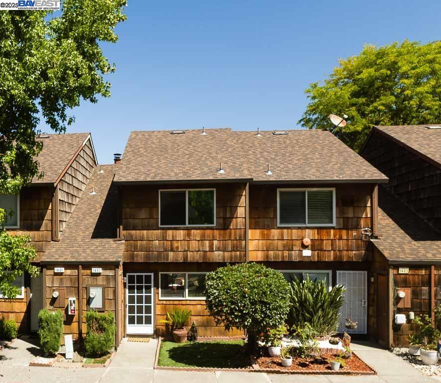 Detail Gallery Image 24 of 26 For 1482 Parkway Drive, Rohnert Park,  CA 94928-4723 - 2 Beds | 1/1 Baths