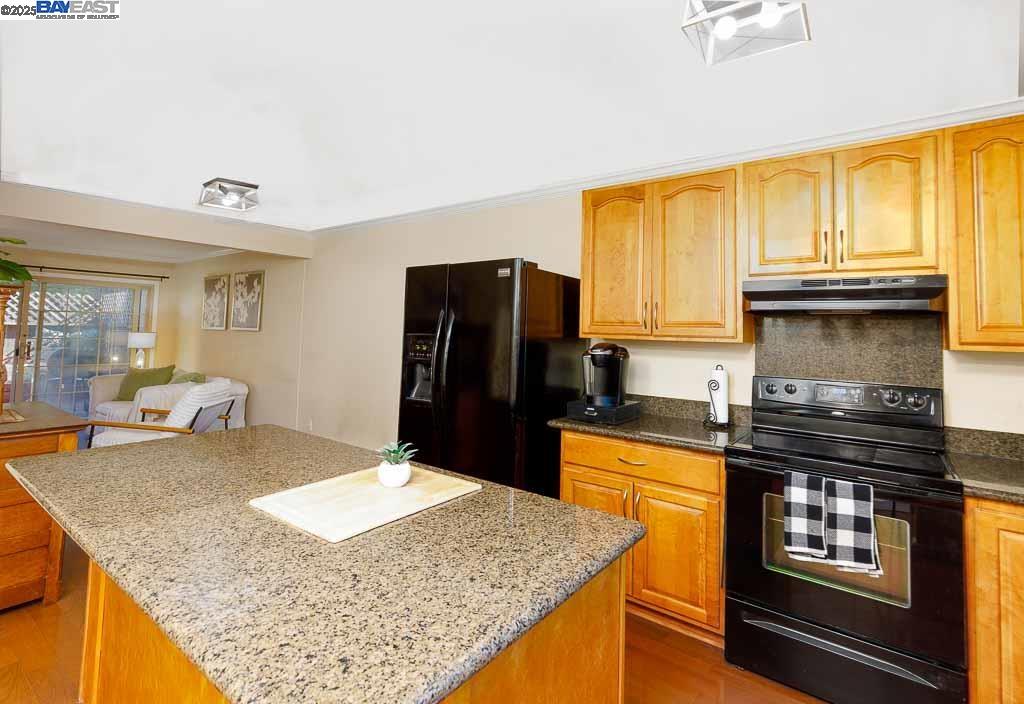 Detail Gallery Image 6 of 26 For 1482 Parkway Drive, Rohnert Park,  CA 94928-4723 - 2 Beds | 1/1 Baths