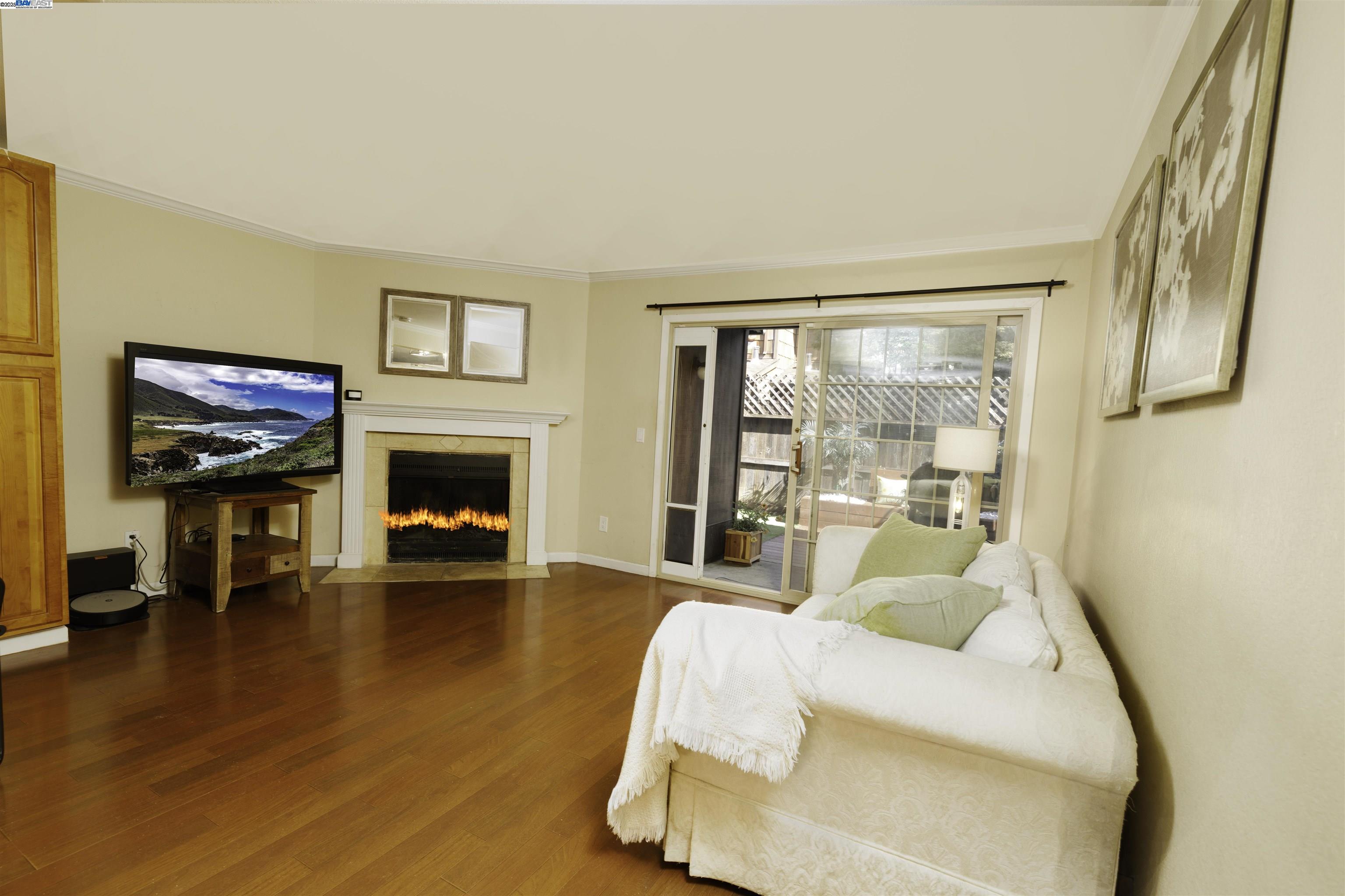 Detail Gallery Image 8 of 26 For 1482 Parkway Drive, Rohnert Park,  CA 94928-4723 - 2 Beds | 1/1 Baths