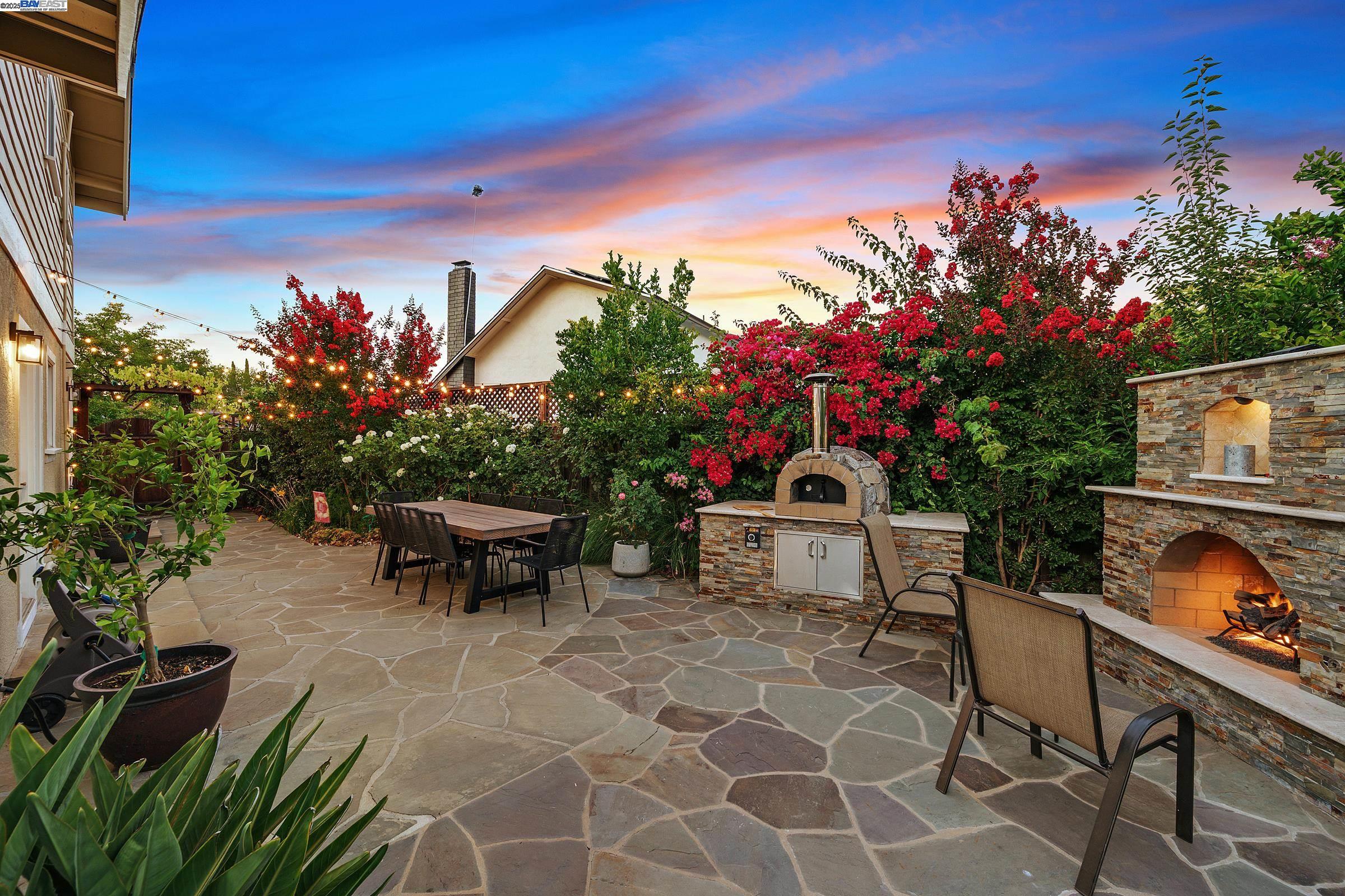 Detail Gallery Image 32 of 43 For 7872 Meadowbrook Ct, Pleasanton,  CA 94588 - 5 Beds | 3 Baths