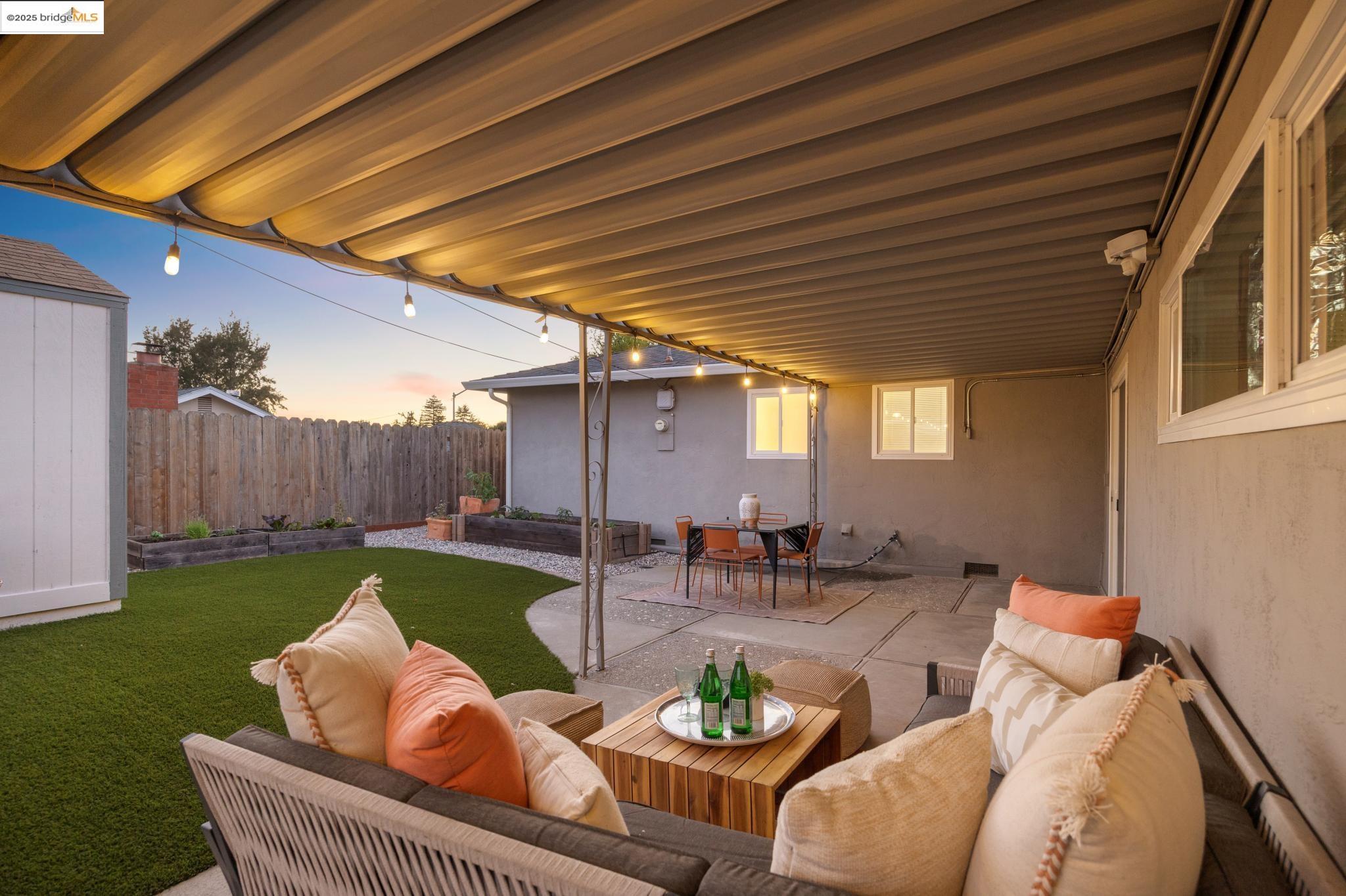 Detail Gallery Image 14 of 58 For 3438 May Rd, Richmond,  CA 94803 - 3 Beds | 2 Baths
