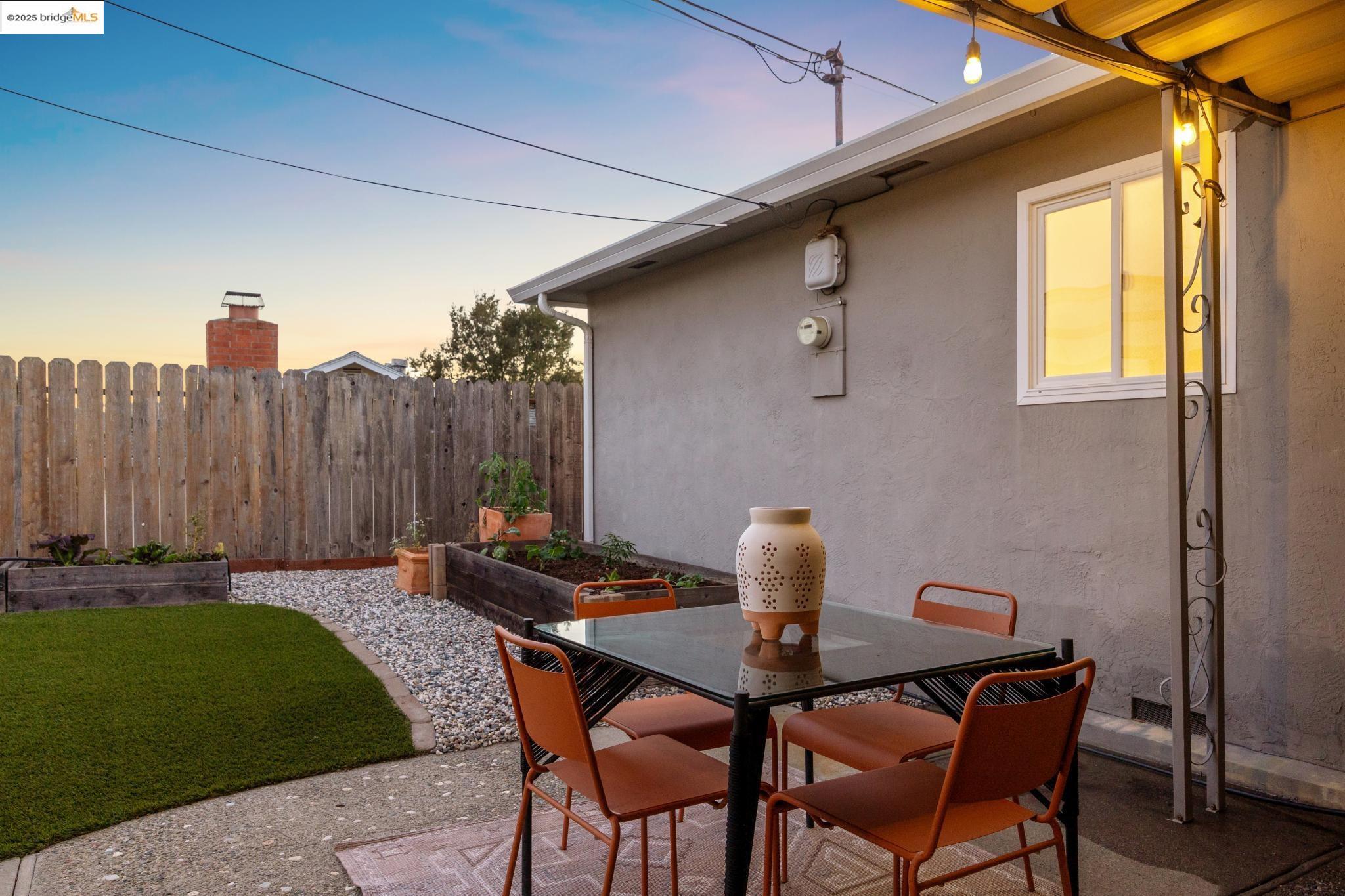 Detail Gallery Image 15 of 58 For 3438 May Rd, Richmond,  CA 94803 - 3 Beds | 2 Baths