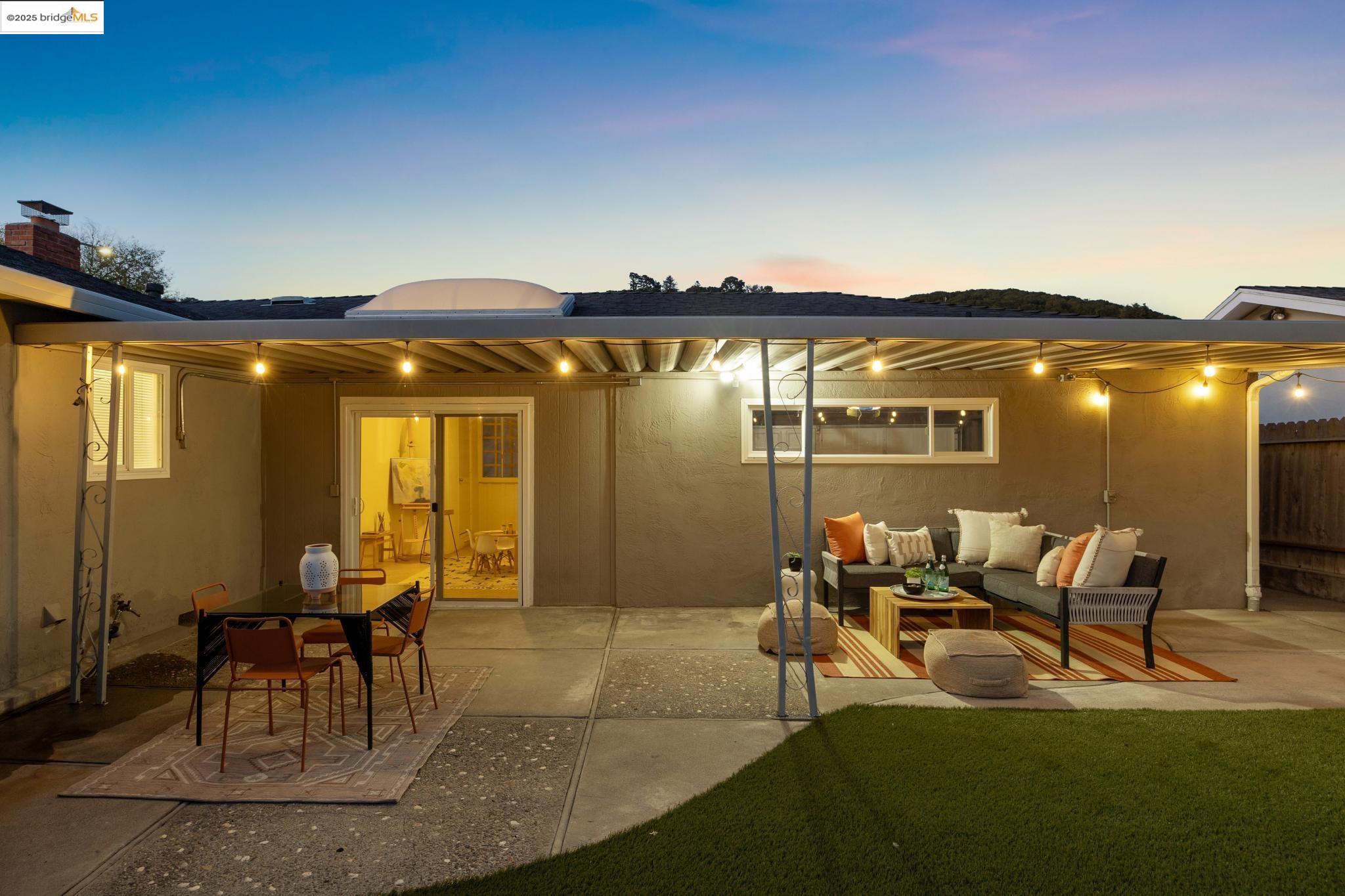 Detail Gallery Image 17 of 58 For 3438 May Rd, Richmond,  CA 94803 - 3 Beds | 2 Baths