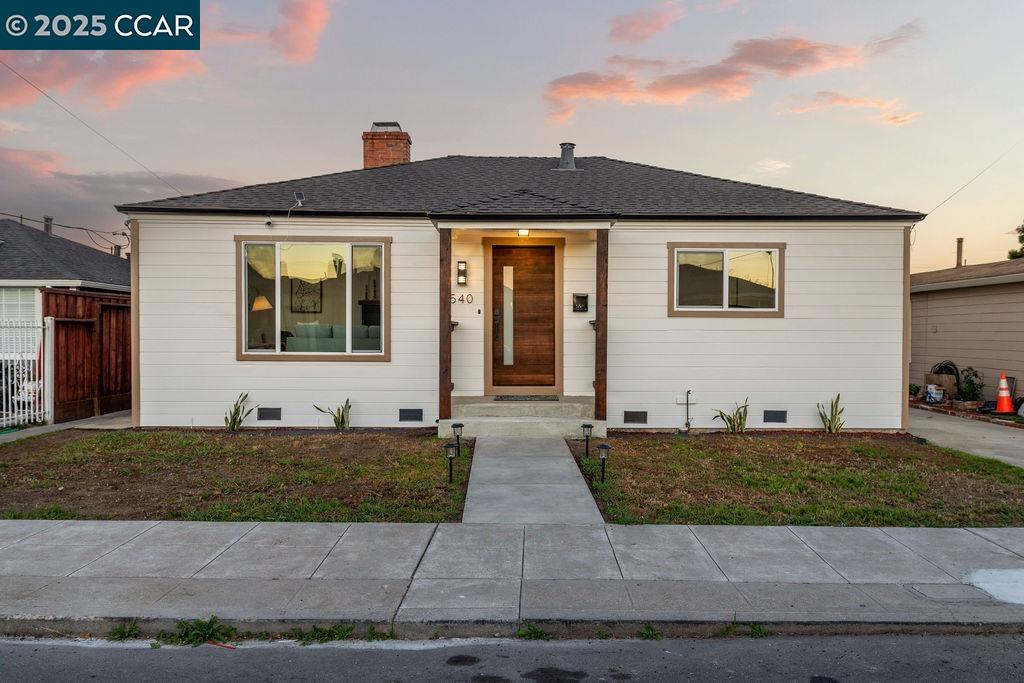 Detail Gallery Image 1 of 23 For 540 38th St, Richmond,  CA 94805 - 2 Beds | 1 Baths