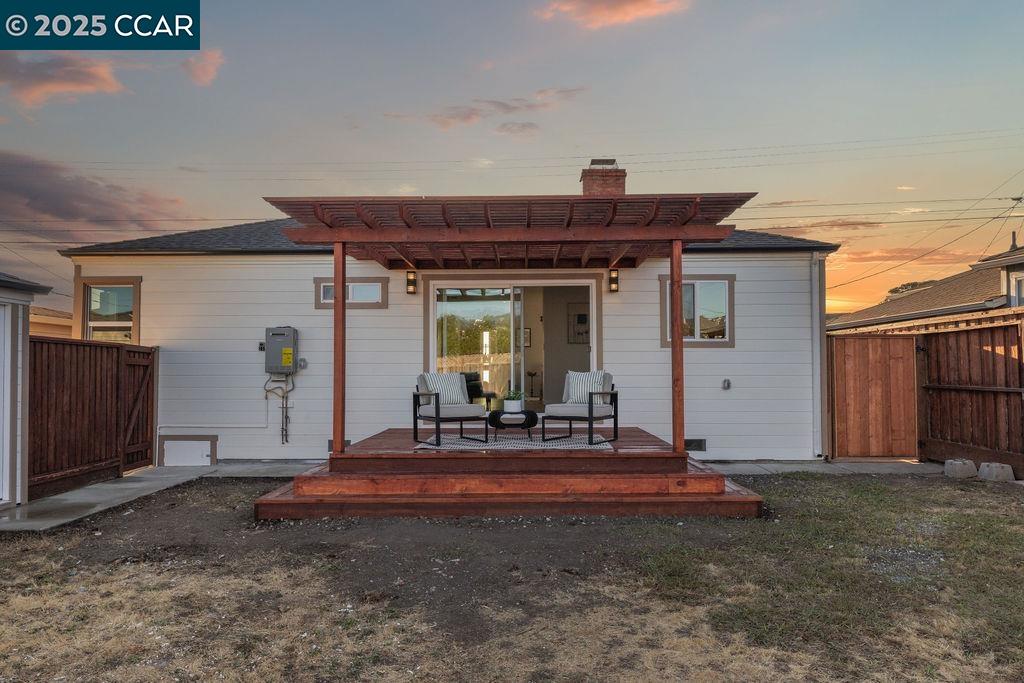 Detail Gallery Image 17 of 23 For 540 38th St, Richmond,  CA 94805 - 2 Beds | 1 Baths