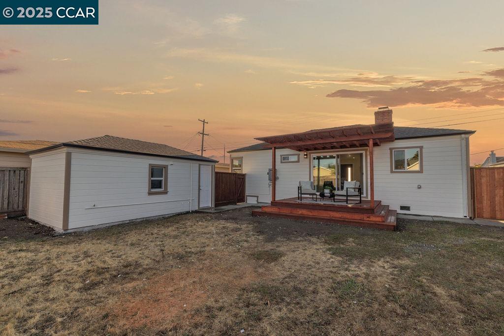Detail Gallery Image 19 of 23 For 540 38th St, Richmond,  CA 94805 - 2 Beds | 1 Baths