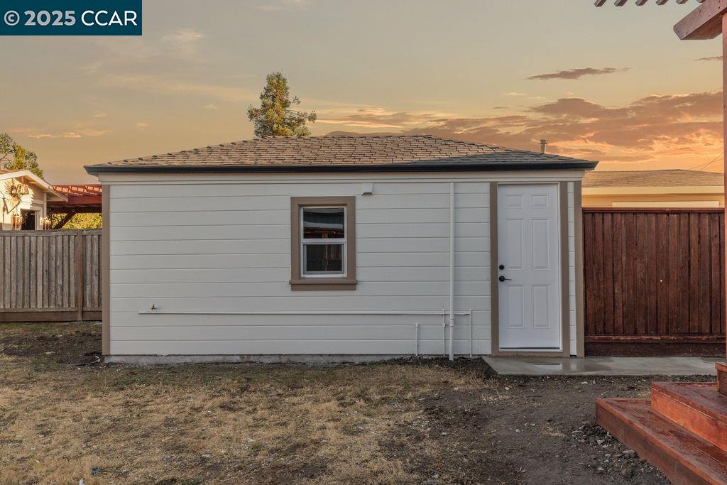 Detail Gallery Image 20 of 23 For 540 38th St, Richmond,  CA 94805 - 2 Beds | 1 Baths