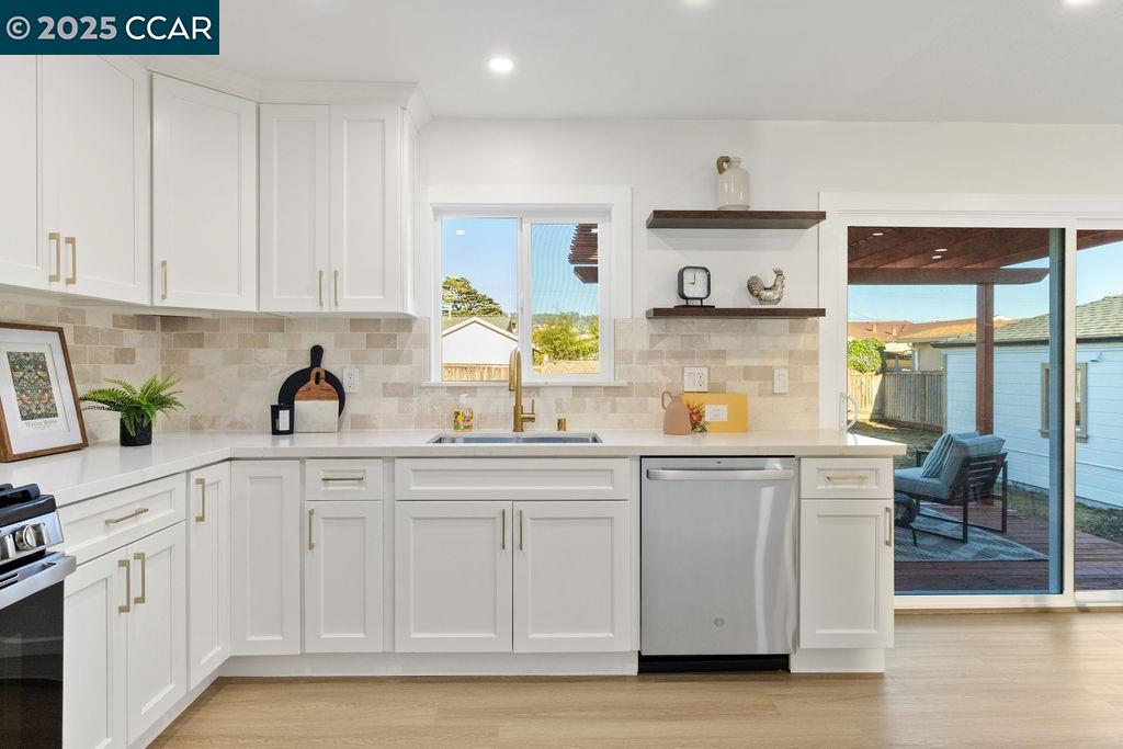 Detail Gallery Image 8 of 23 For 540 38th St, Richmond,  CA 94805 - 2 Beds | 1 Baths