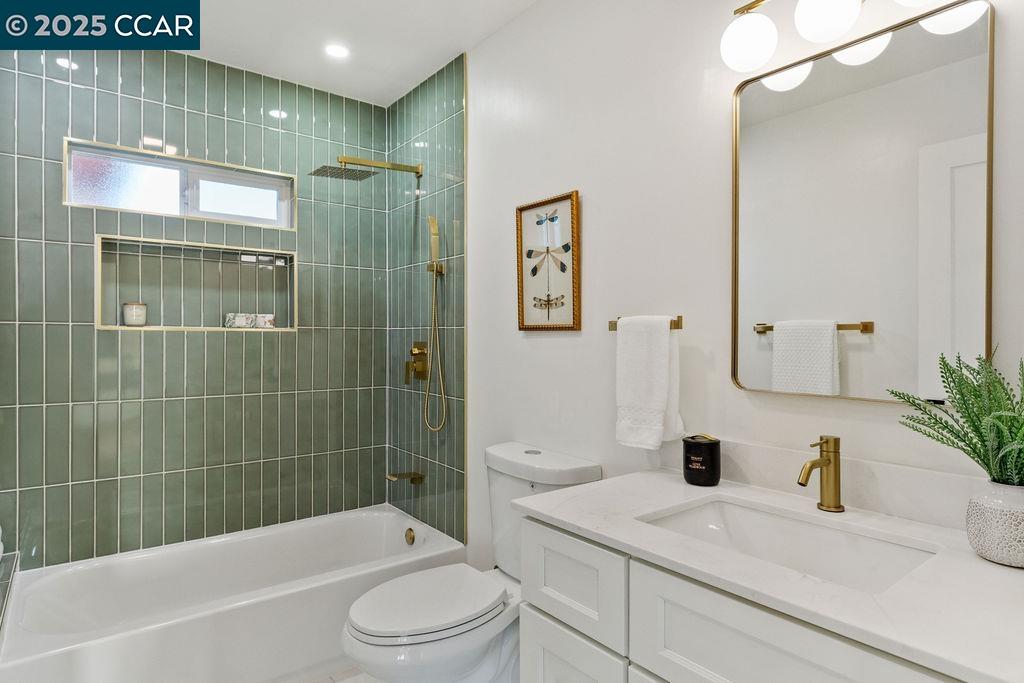 Detail Gallery Image 10 of 23 For 540 38th St, Richmond,  CA 94805 - 2 Beds | 1 Baths