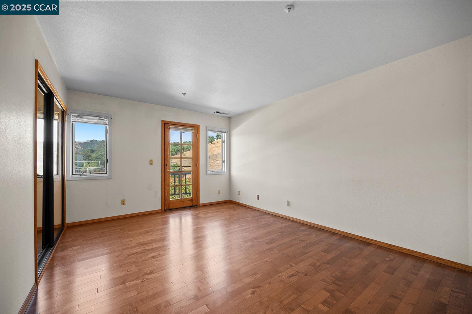 Detail Gallery Image 19 of 29 For 5278 Alhambra Valley Rd, Martinez,  CA 94553 - 5 Beds | 3 Baths