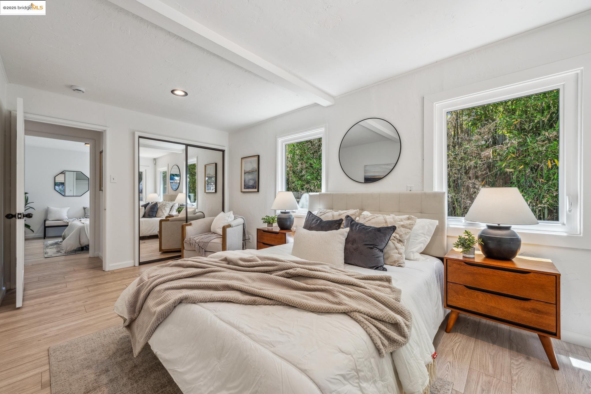 Detail Gallery Image 24 of 40 For 7069 Saroni Dr, Oakland,  CA 94611 - 2 Beds | 1 Baths