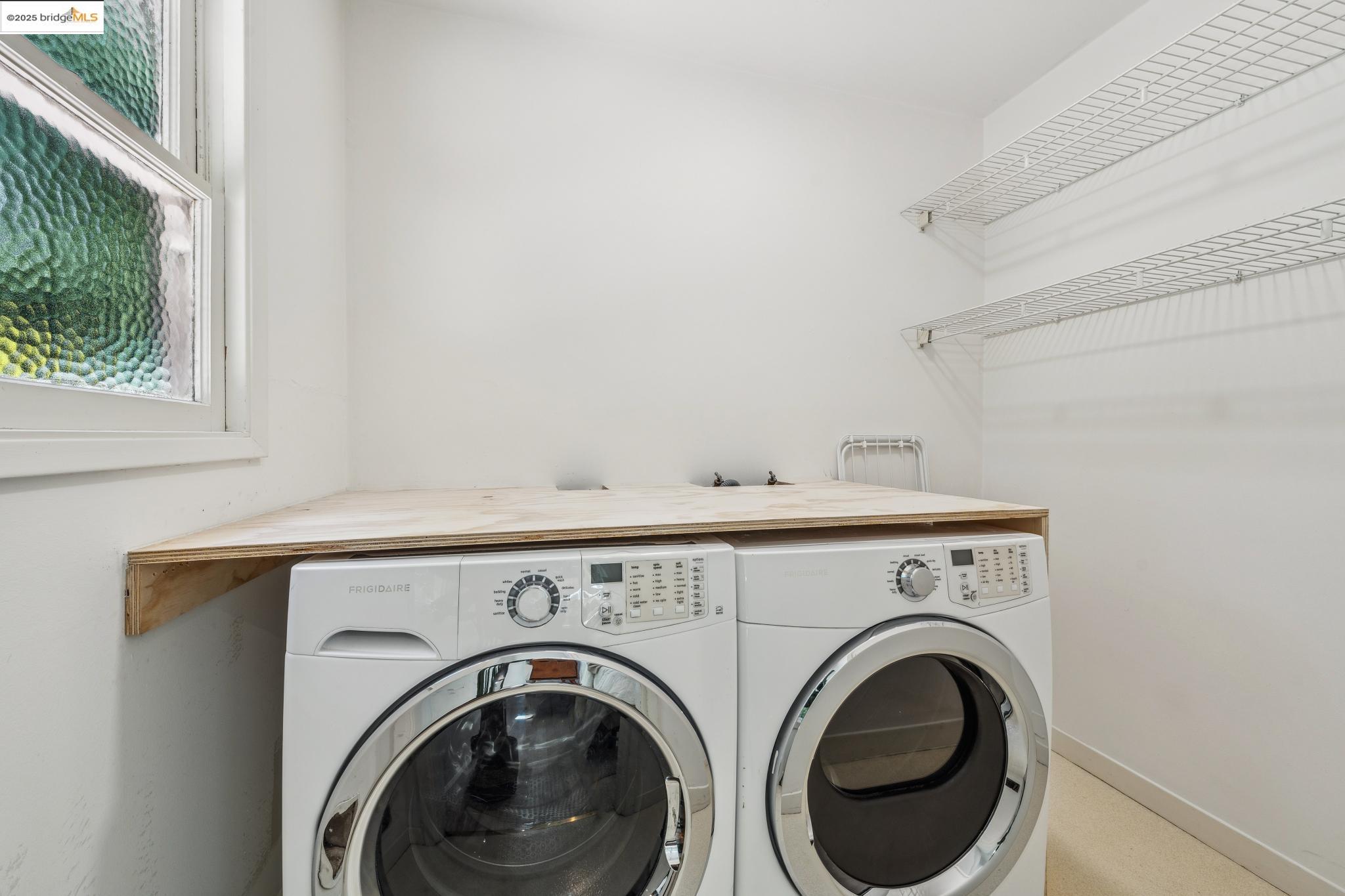 Detail Gallery Image 26 of 40 For 7069 Saroni Dr, Oakland,  CA 94611 - 2 Beds | 1 Baths