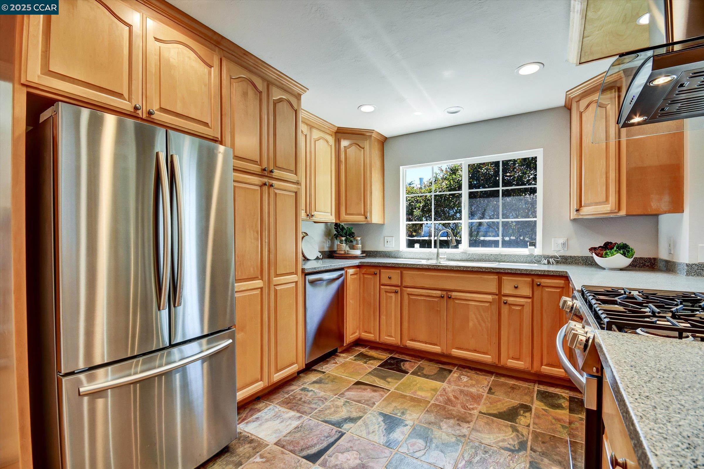 Detail Gallery Image 26 of 43 For 423 Casa Del Mar Dr, Half Moon Bay,  CA 94019 - 4 Beds | 2 Baths