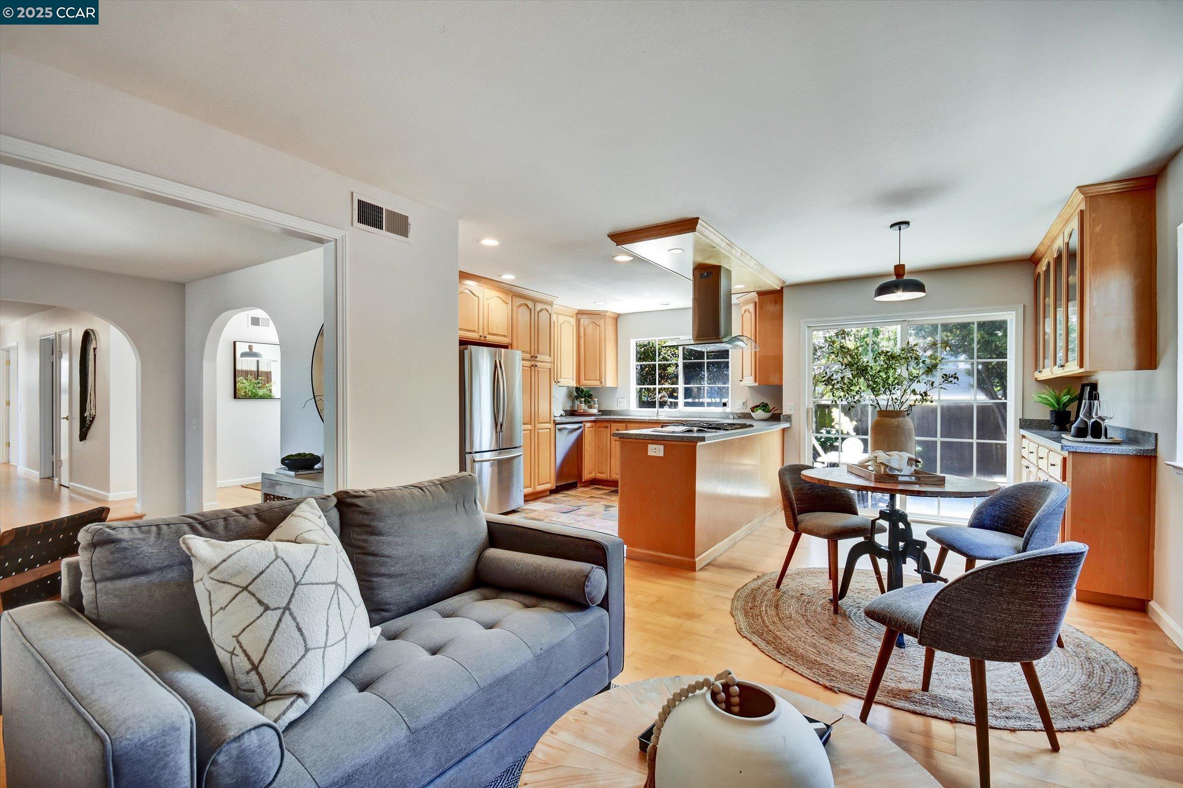 Detail Gallery Image 32 of 43 For 423 Casa Del Mar Dr, Half Moon Bay,  CA 94019 - 4 Beds | 2 Baths