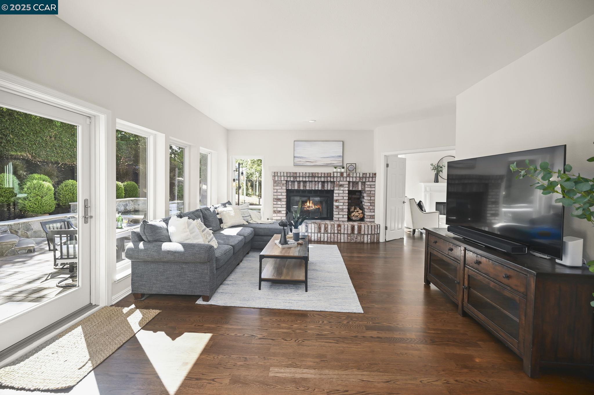 Detail Gallery Image 17 of 56 For 47 Kentfield Ct, Alamo,  CA 94507 - 4 Beds | 2/1 Baths