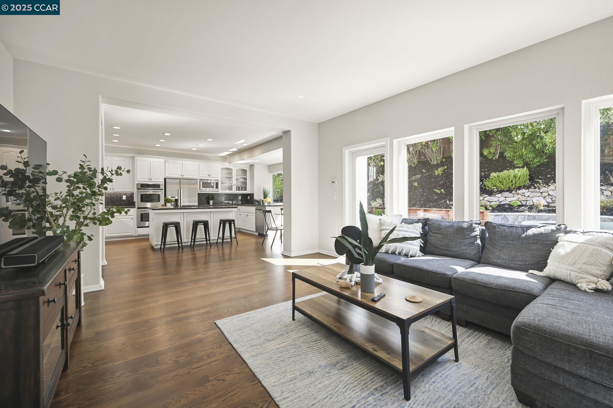Detail Gallery Image 19 of 57 For 47 Kentfield Ct, Alamo,  CA 94507 - 4 Beds | 2/1 Baths