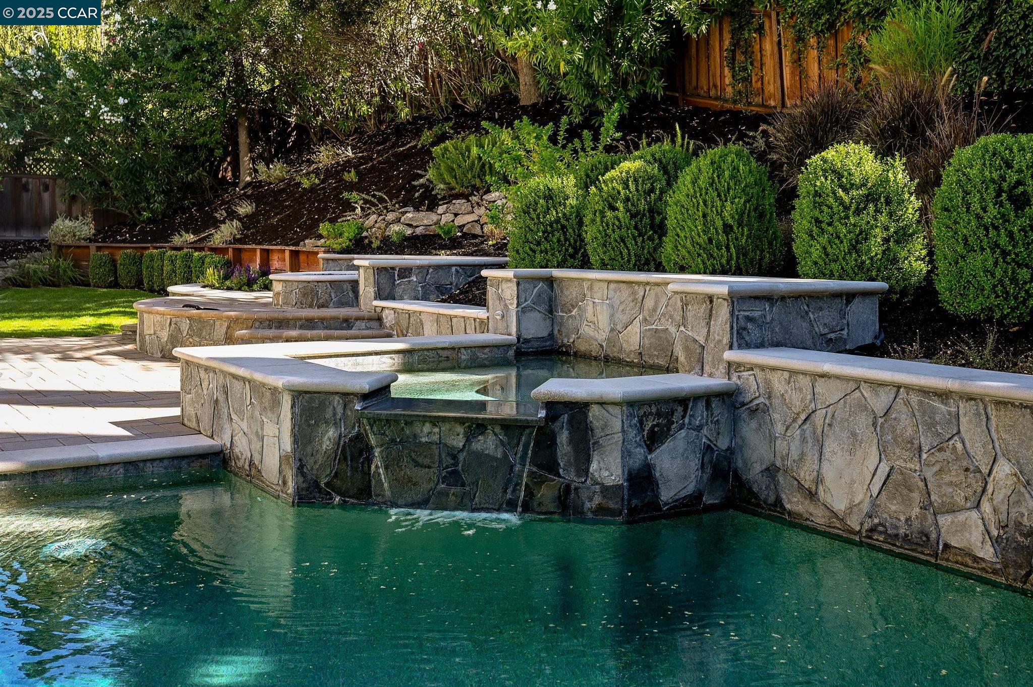 Detail Gallery Image 33 of 56 For 47 Kentfield Ct, Alamo,  CA 94507 - 4 Beds | 2/1 Baths