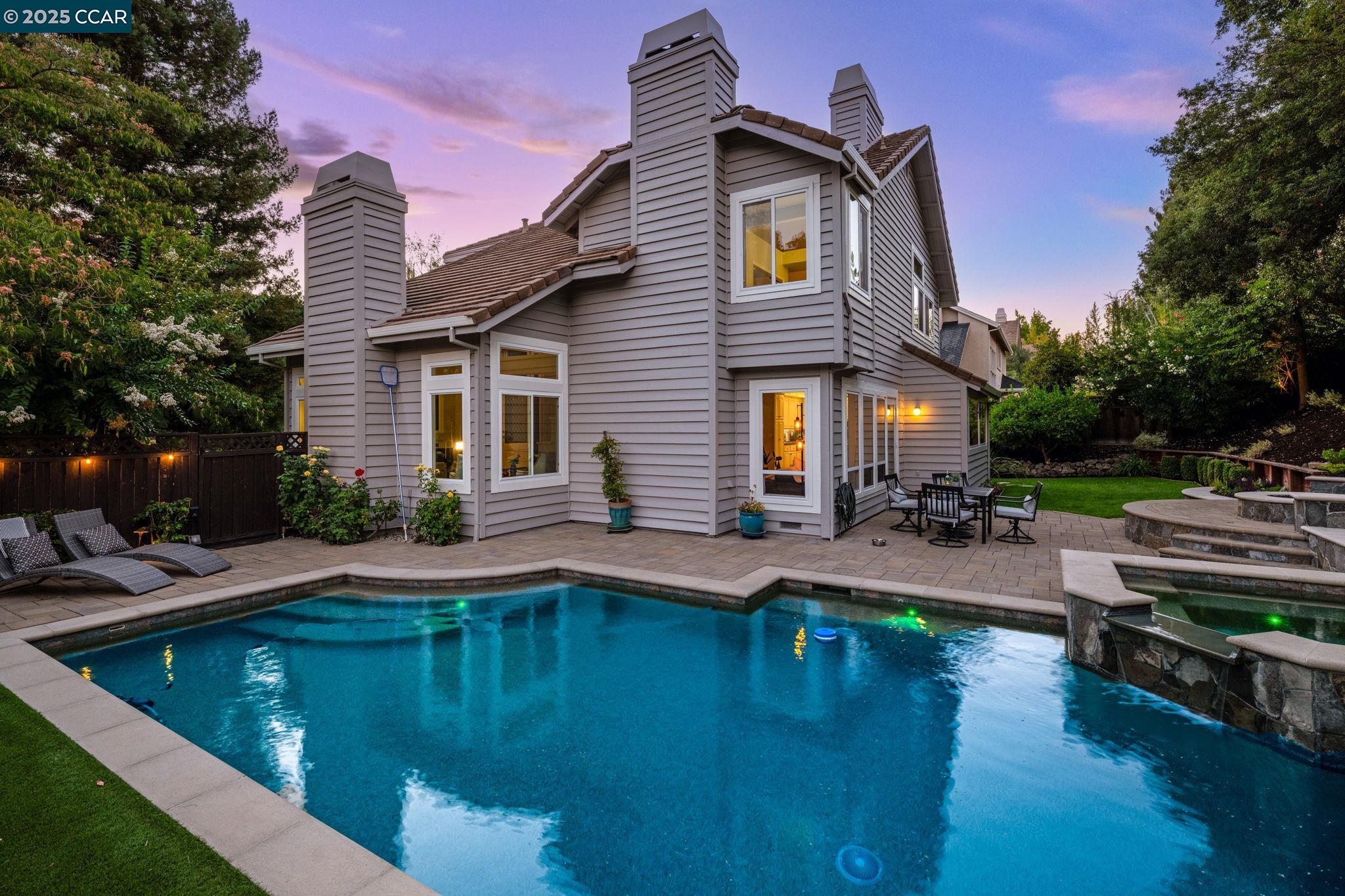 Detail Gallery Image 4 of 56 For 47 Kentfield Ct, Alamo,  CA 94507 - 4 Beds | 2/1 Baths