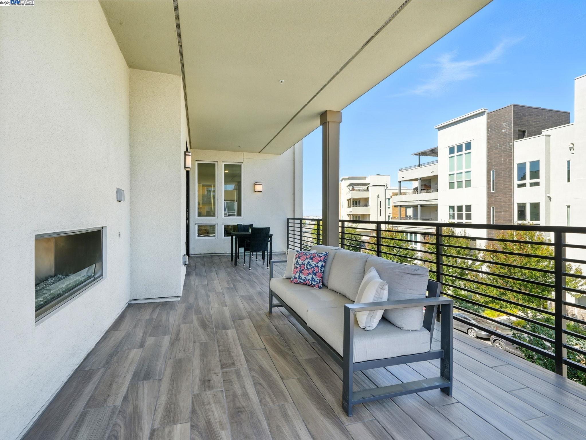 Detail Gallery Image 24 of 32 For 1748 Kilowatt #301,  Fremont,  CA 94538 - 3 Beds | 2/1 Baths