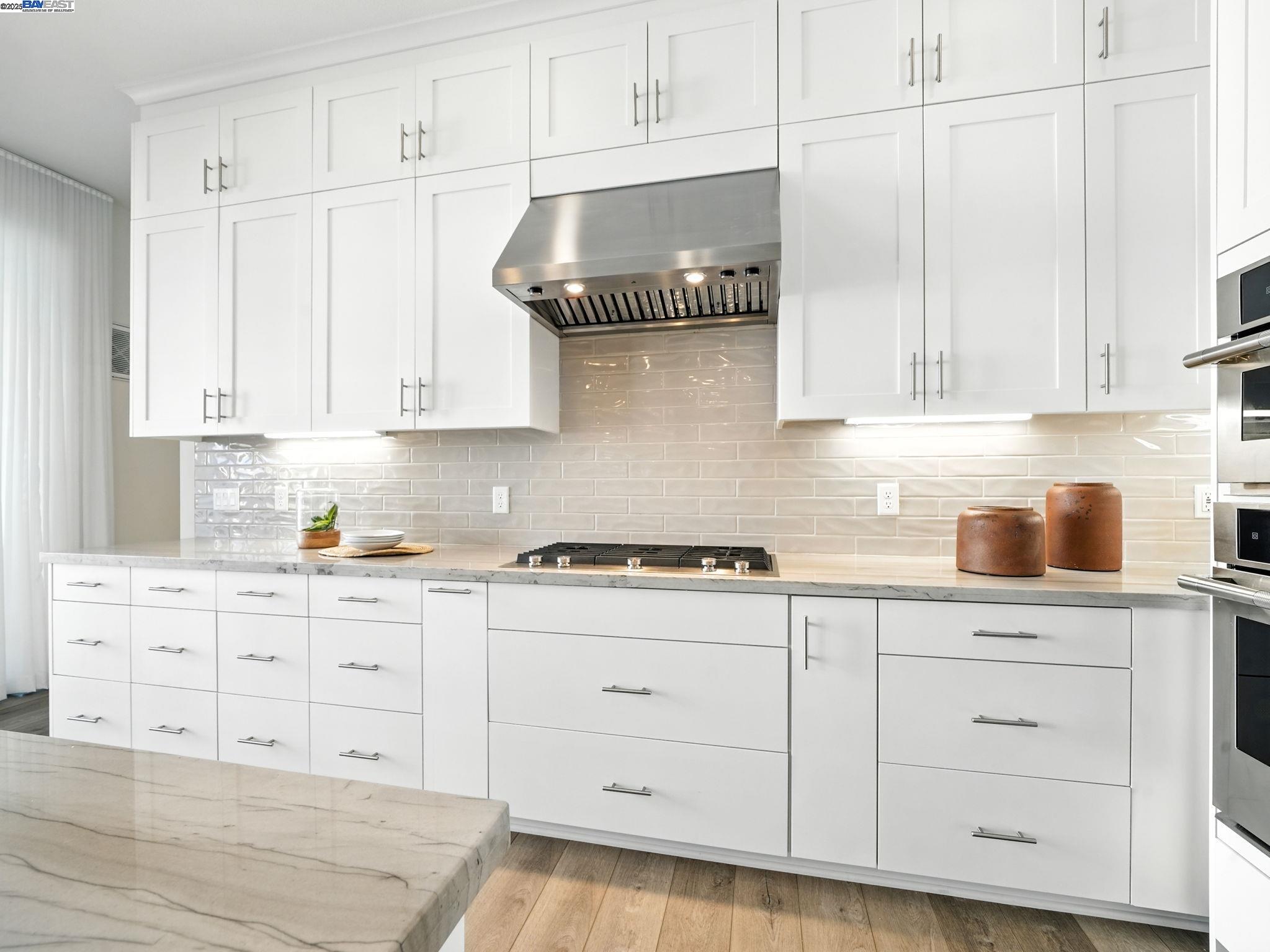 Detail Gallery Image 8 of 32 For 1748 Kilowatt #301,  Fremont,  CA 94538 - 3 Beds | 2/1 Baths