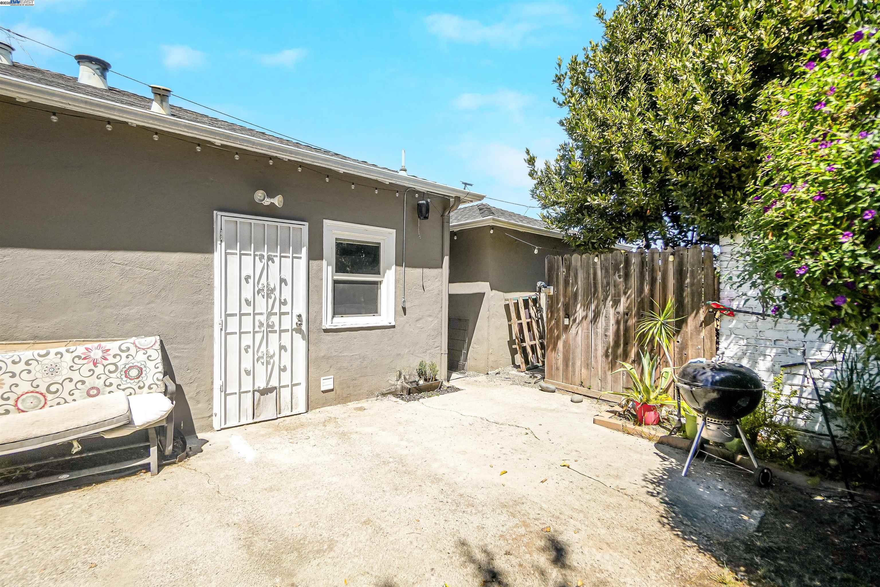 Detail Gallery Image 34 of 47 For 641 Jordan Way, Hayward,  CA 94541 - 3 Beds | 1 Baths