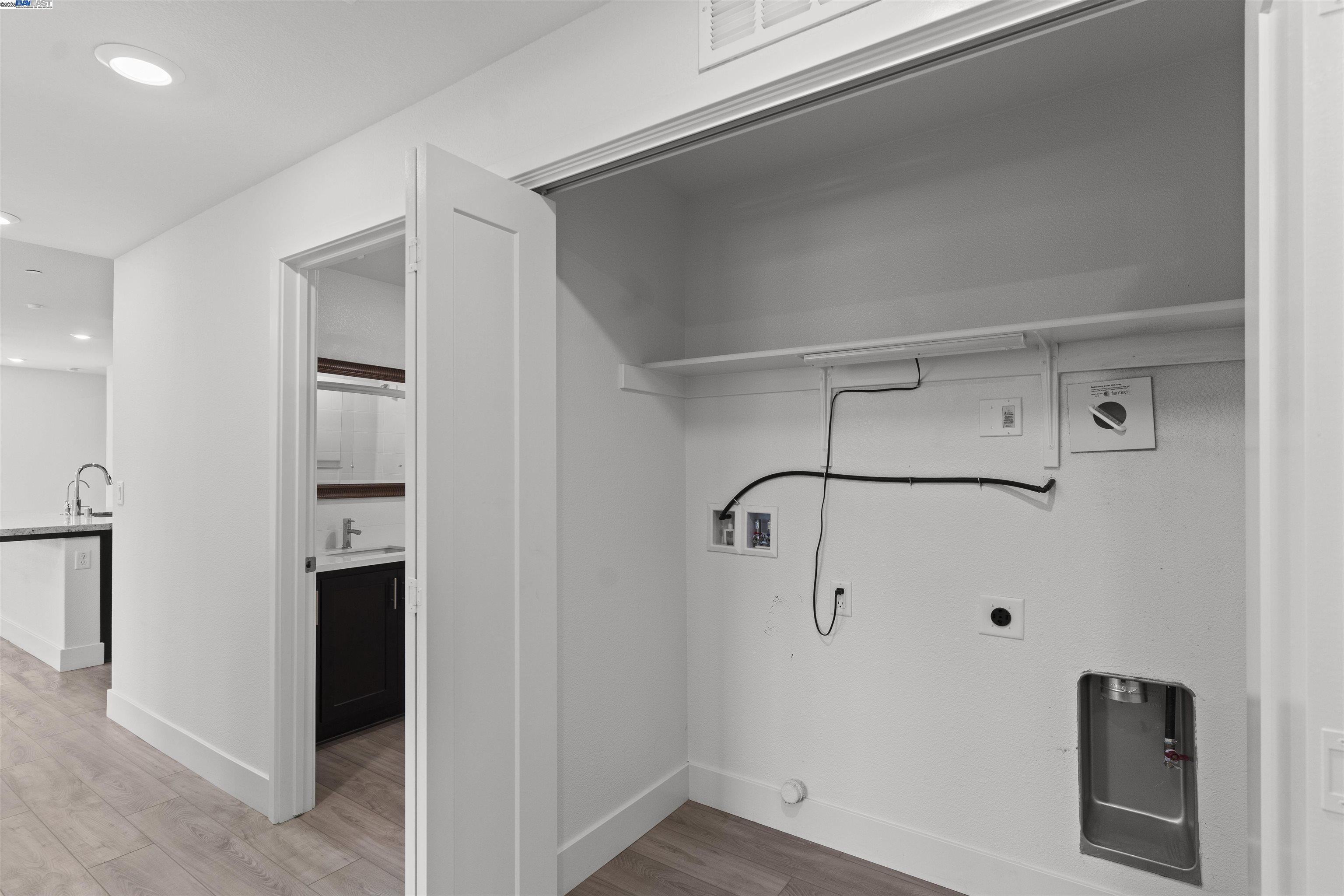 Detail Gallery Image 17 of 45 For 5821 Midnight Pl #D,  Dublin,  CA 94568 - 3 Beds | 2 Baths