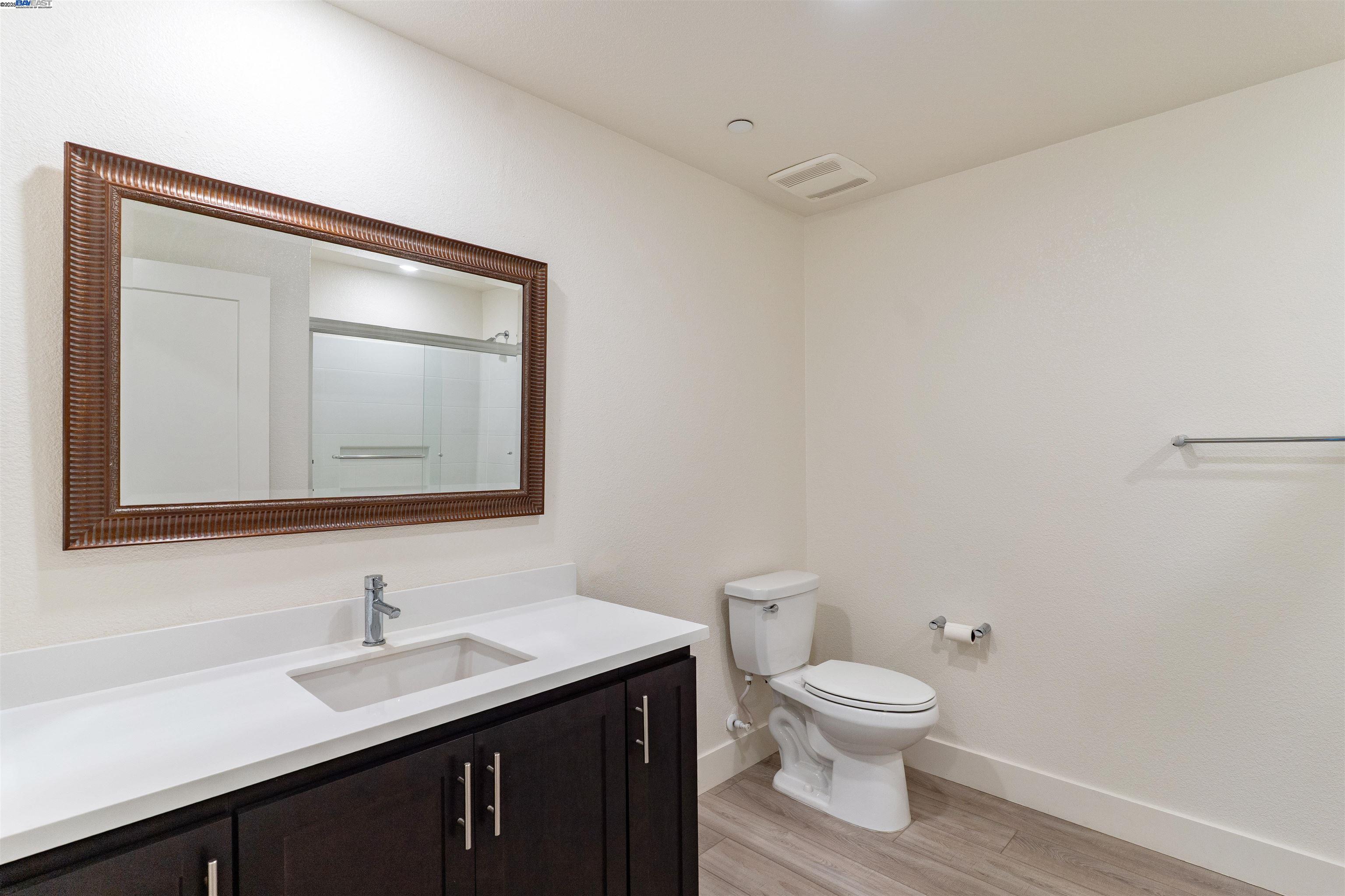 Detail Gallery Image 20 of 45 For 5821 Midnight Pl #D,  Dublin,  CA 94568 - 3 Beds | 2 Baths