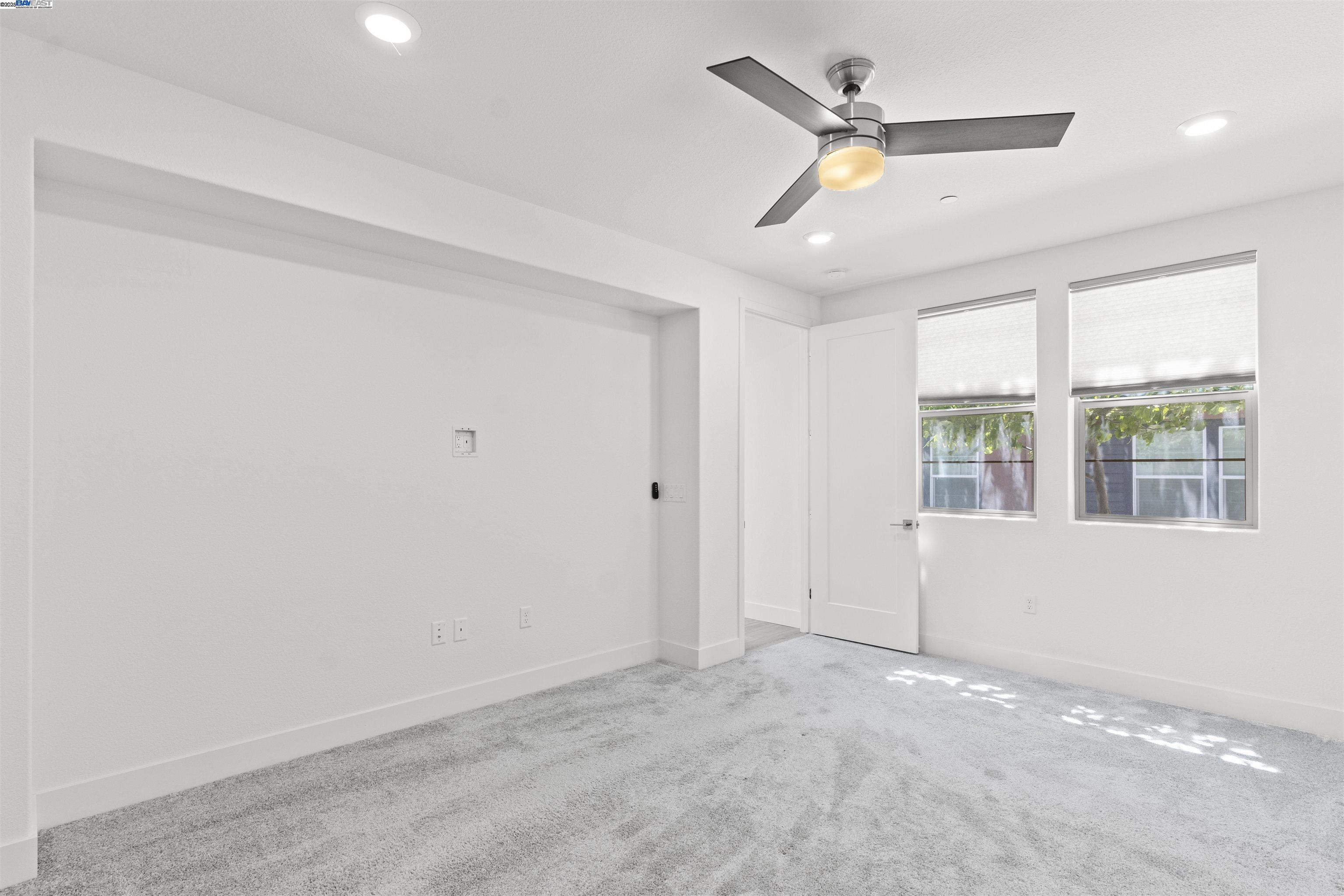 Detail Gallery Image 27 of 45 For 5821 Midnight Pl #D,  Dublin,  CA 94568 - 3 Beds | 2 Baths
