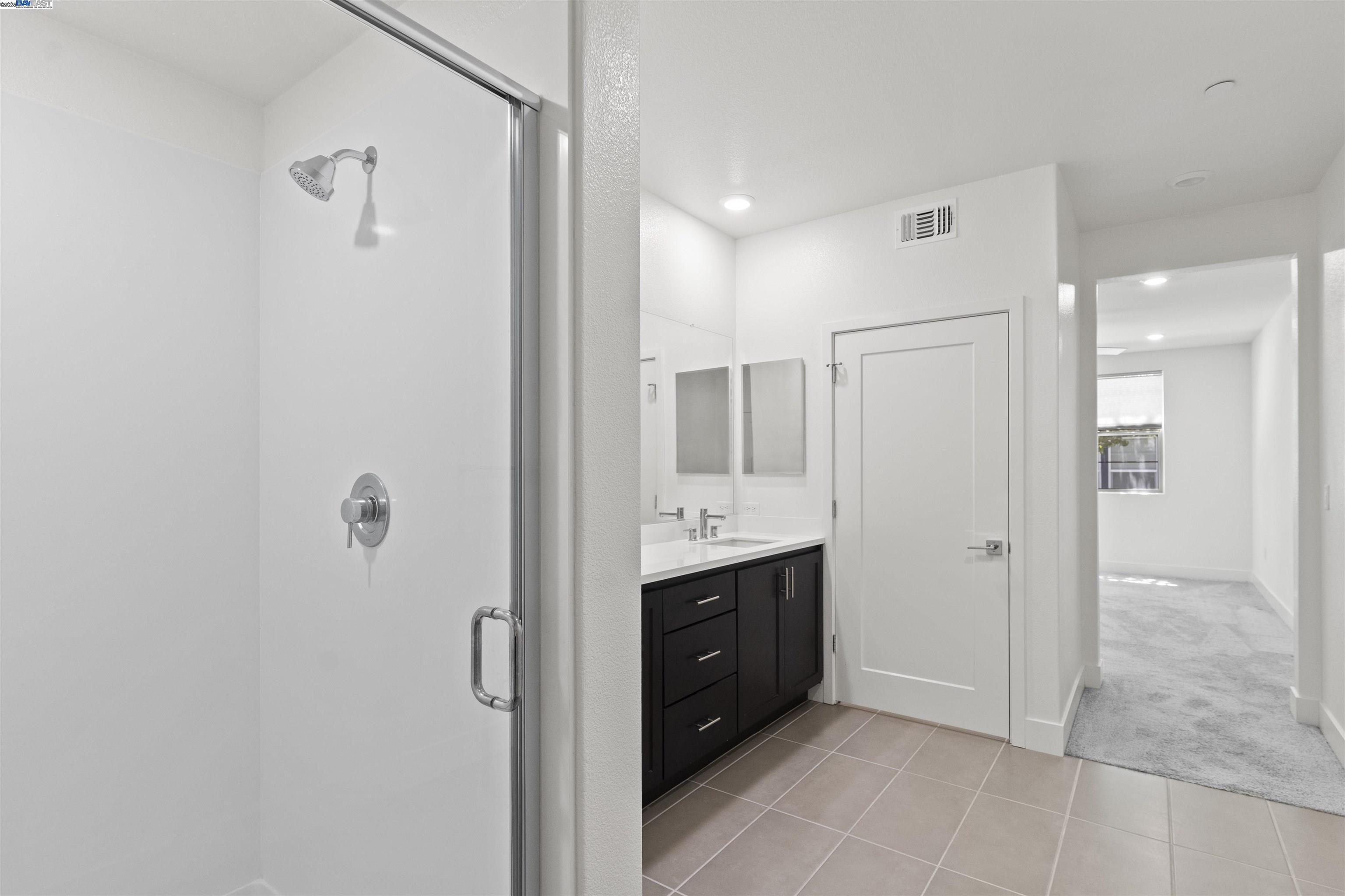 Detail Gallery Image 29 of 45 For 5821 Midnight Pl #D,  Dublin,  CA 94568 - 3 Beds | 2 Baths