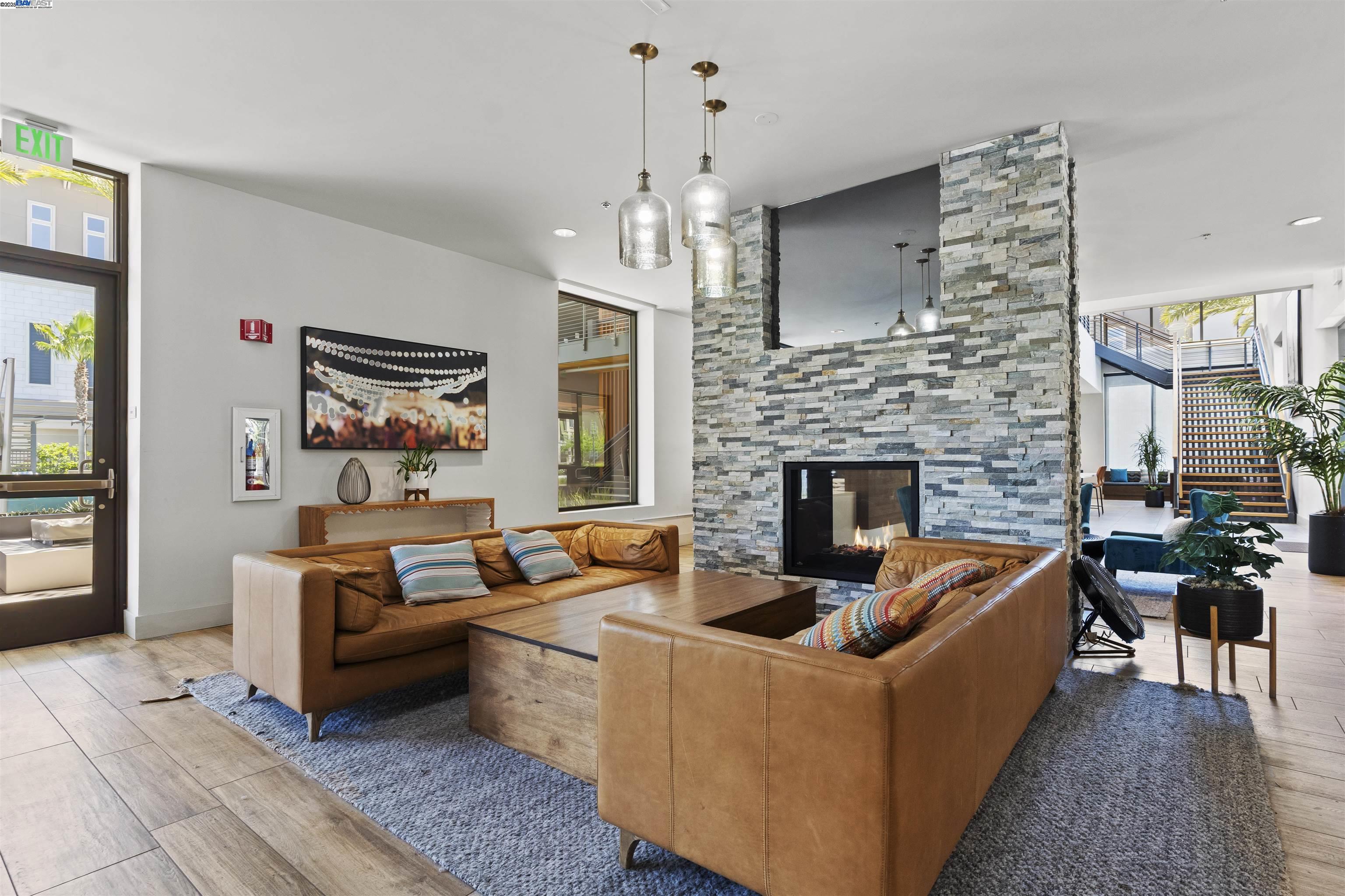 Detail Gallery Image 44 of 45 For 5821 Midnight Pl #D,  Dublin,  CA 94568 - 3 Beds | 2 Baths