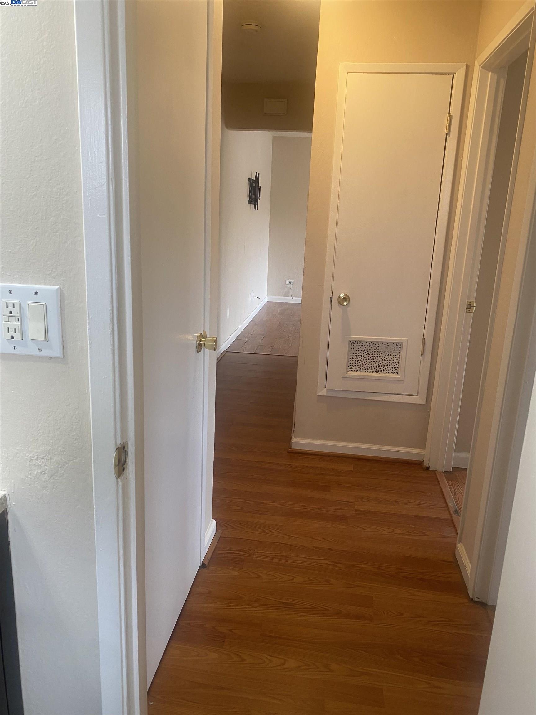Detail Gallery Image 11 of 13 For 2304 Peppertree #4,  Antioch,  CA 94509 - 2 Beds | 1 Baths
