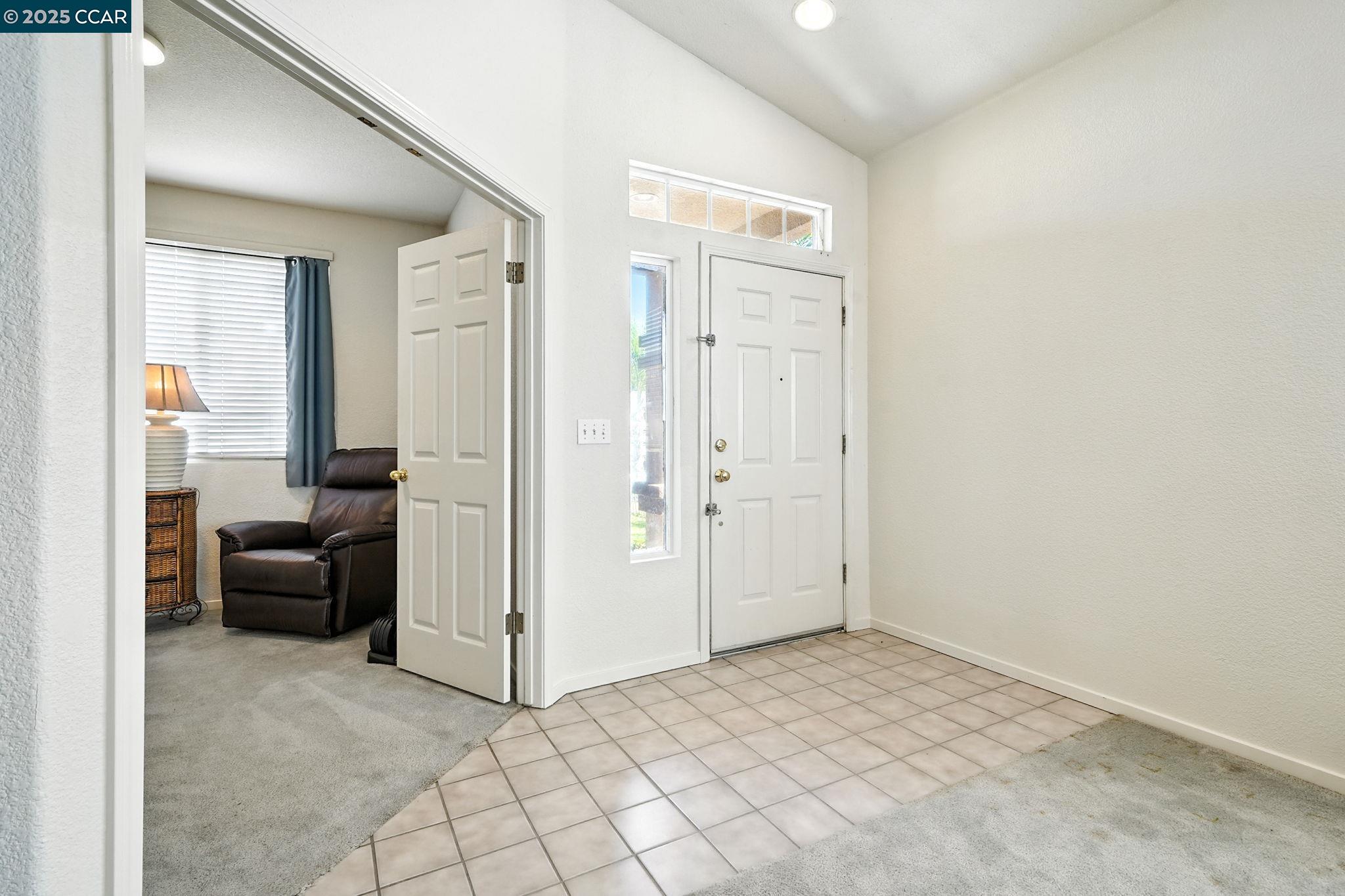 Detail Gallery Image 11 of 31 For 697 Anderson Way, Rio Vista,  CA 94571 - 3 Beds | 2 Baths