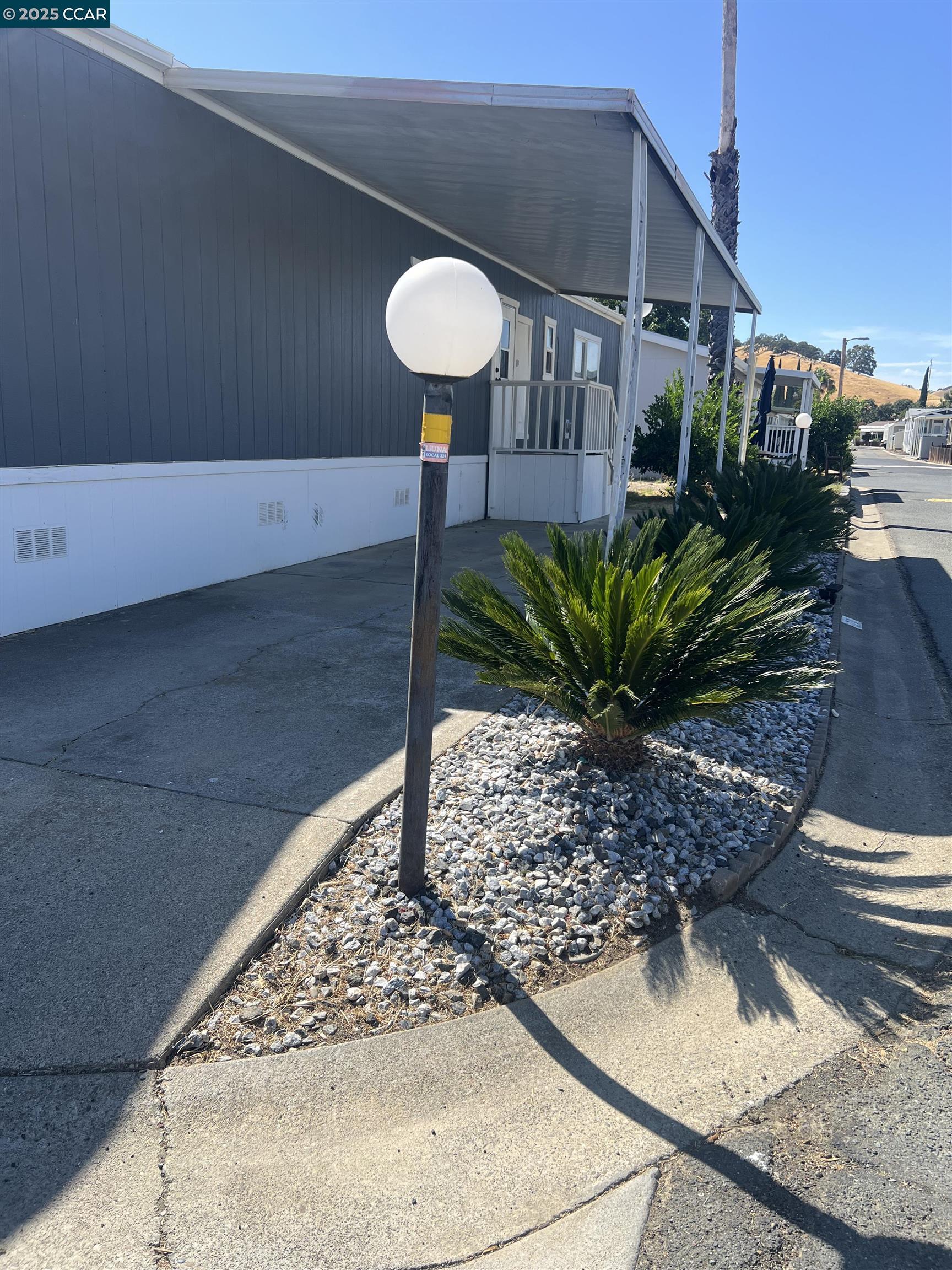Detail Gallery Image 2 of 15 For 16711 Marsh Creek Road #70,  Clayton,  CA 94517 - 3 Beds | 2 Baths