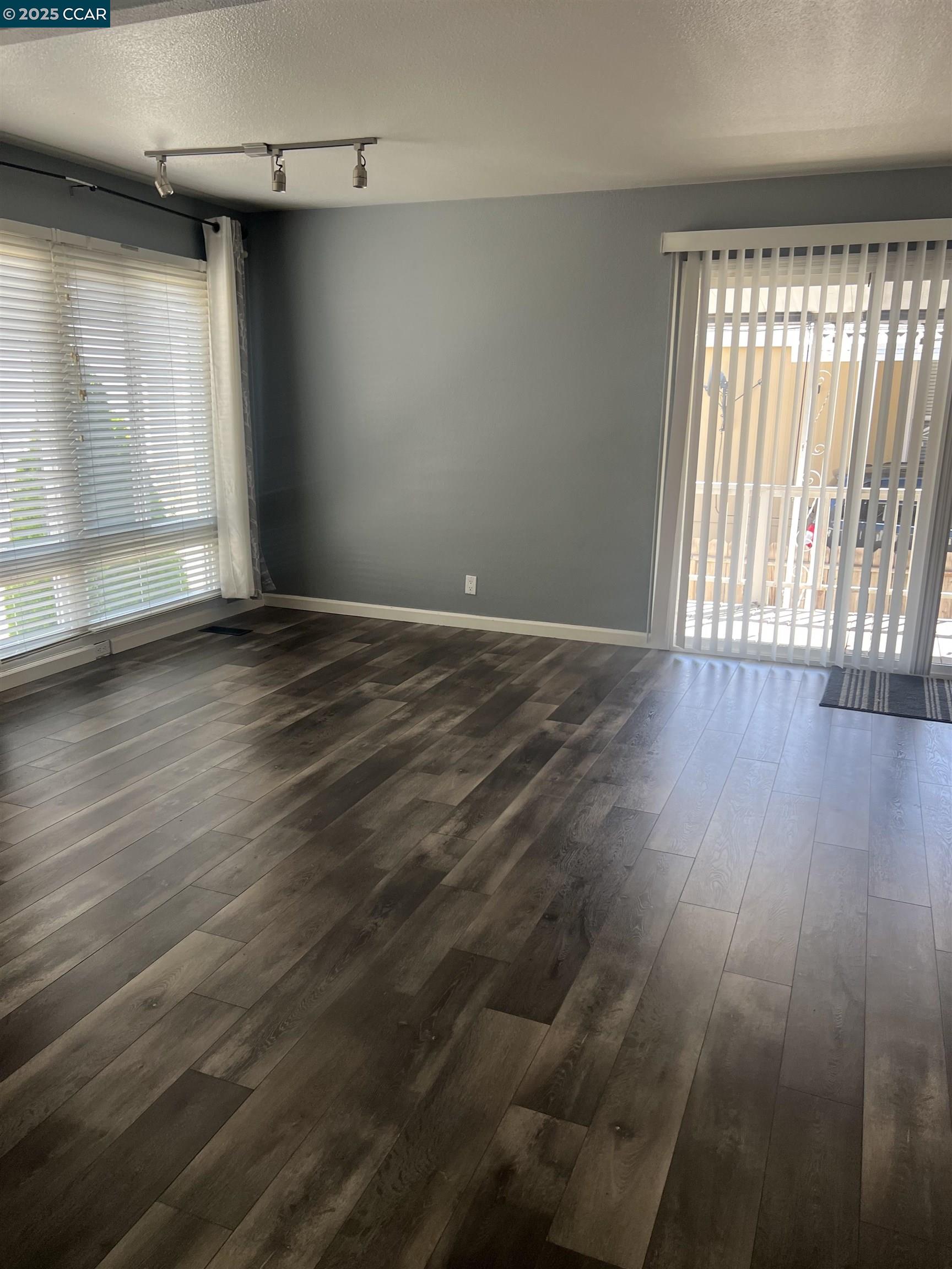 Detail Gallery Image 11 of 15 For 16711 Marsh Creek Road #70,  Clayton,  CA 94517 - 3 Beds | 2 Baths