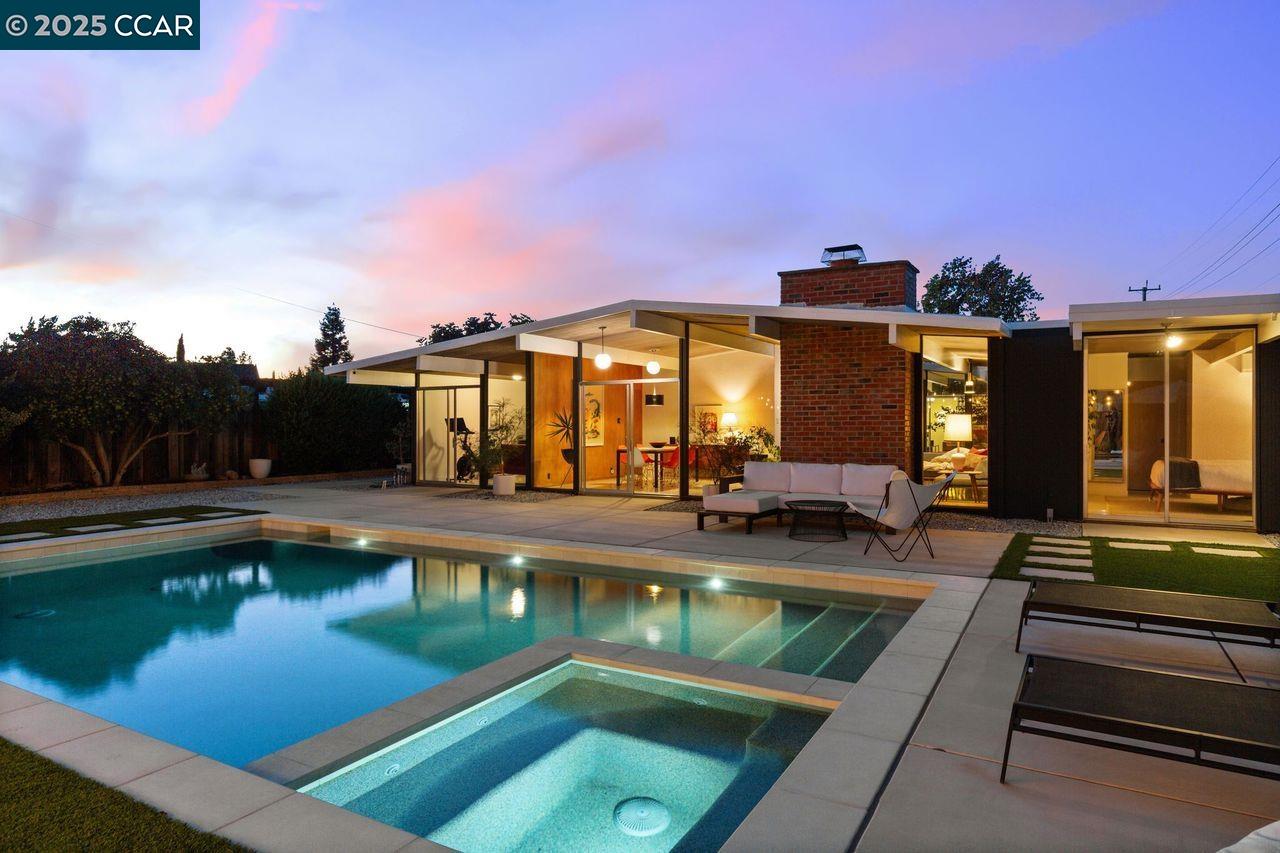 Front Image Thumbnail for CC41108983