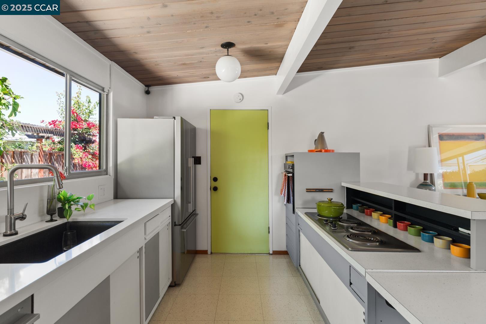 Detail Gallery Image 21 of 60 For 3772 Gainsborough Dr, Concord,  CA 94518 - 4 Beds | 2 Baths