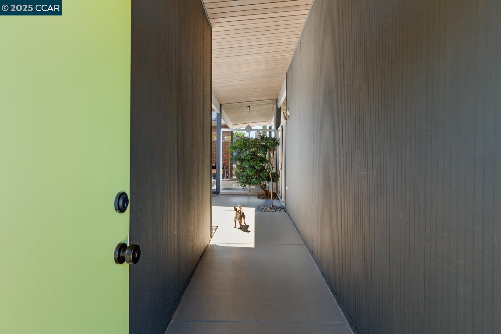 Detail Gallery Image 5 of 60 For 3772 Gainsborough Dr, Concord,  CA 94518 - 4 Beds | 2 Baths