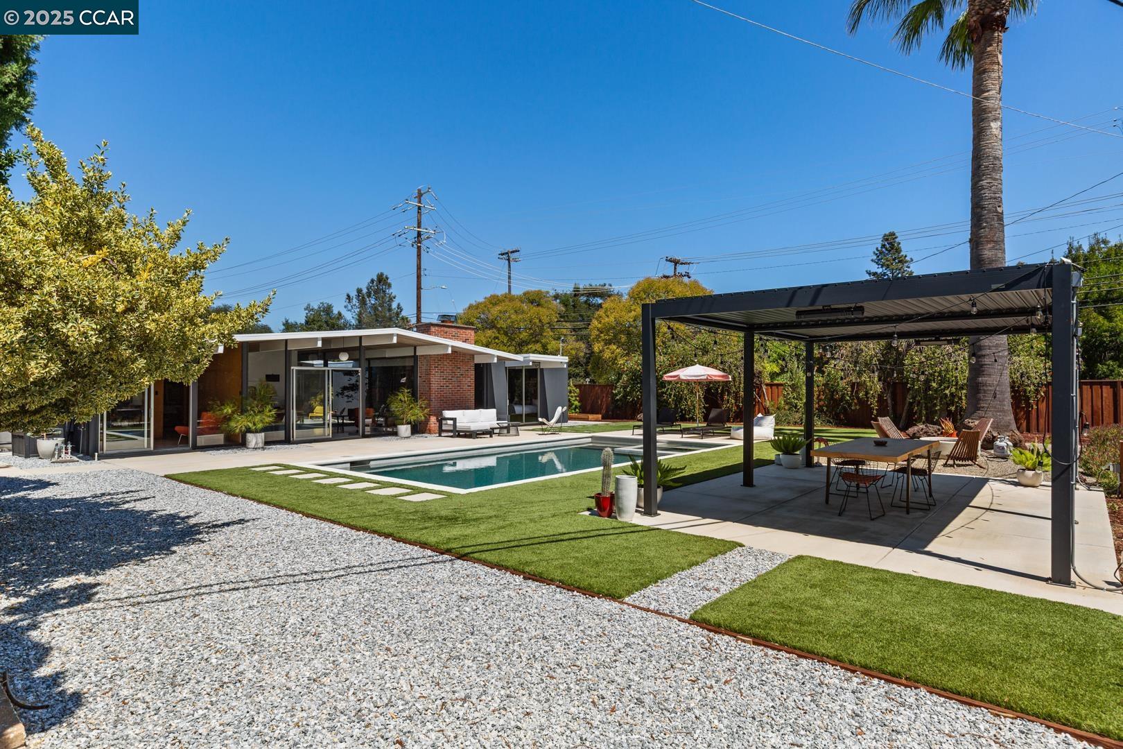 Detail Gallery Image 52 of 60 For 3772 Gainsborough Dr, Concord,  CA 94518 - 4 Beds | 2 Baths