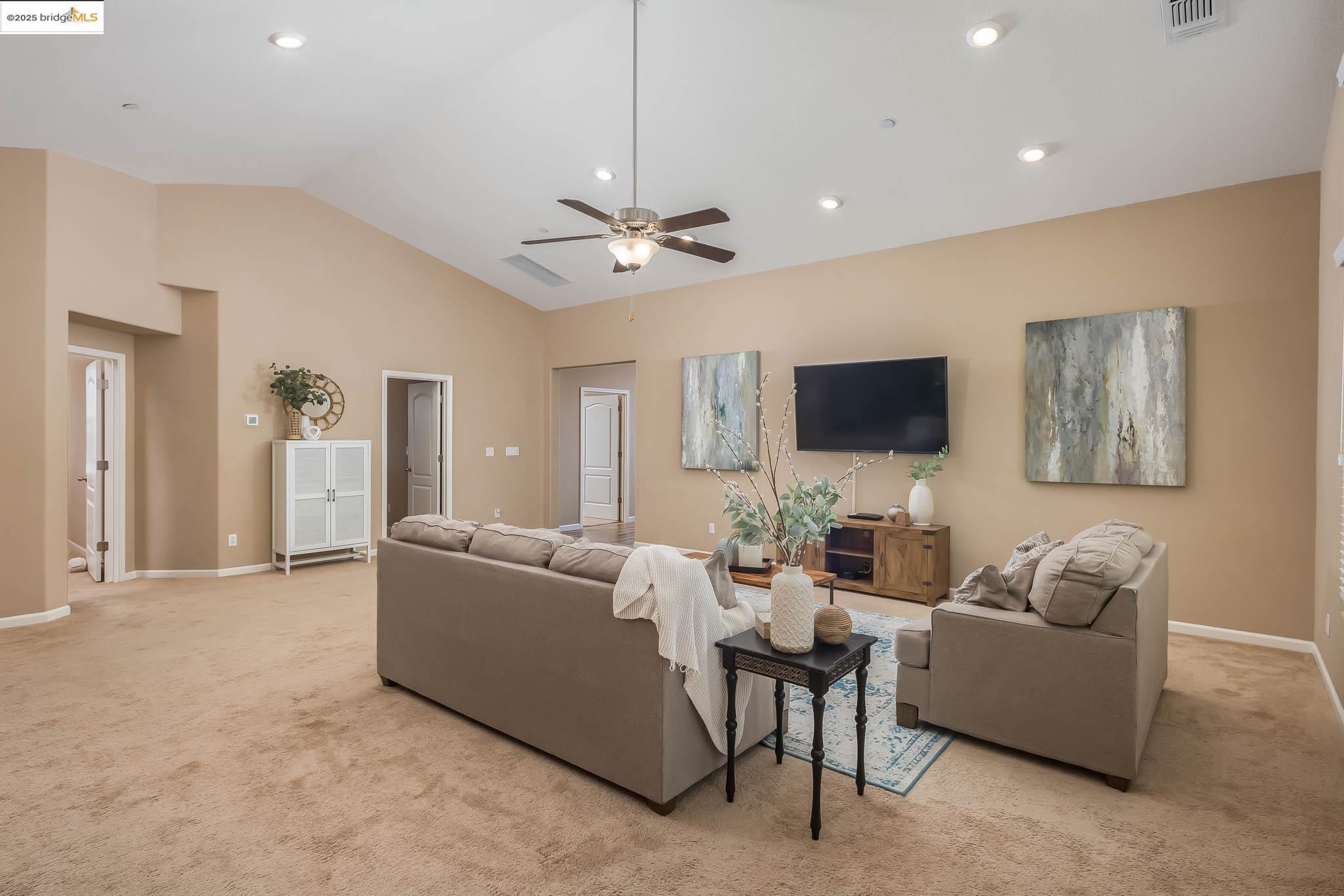 Detail Gallery Image 13 of 35 For 4508 Lincoln Lndg, Rio Vista,  CA 94571 - 4 Beds | 2 Baths