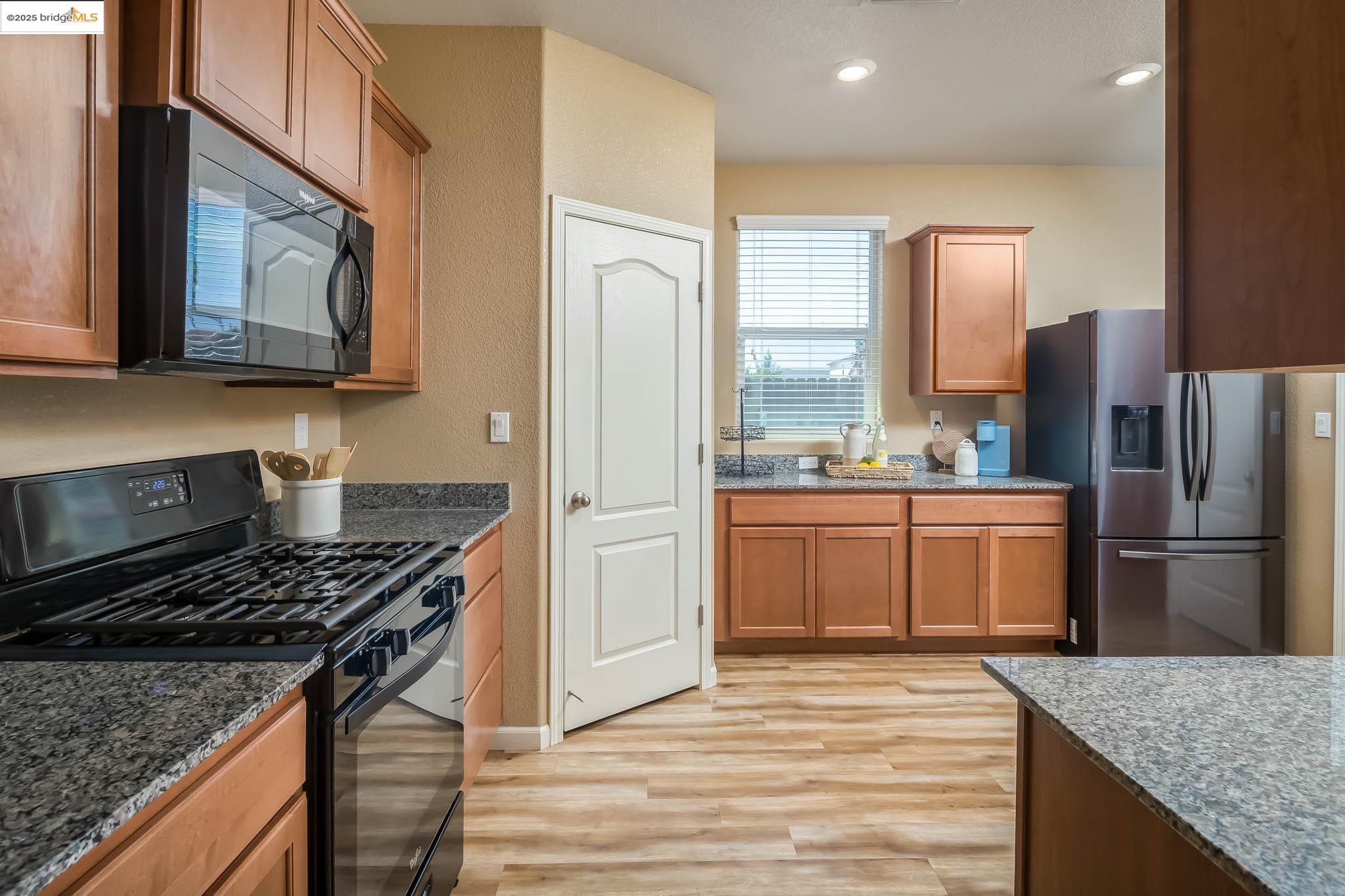 Detail Gallery Image 16 of 35 For 4508 Lincoln Lndg, Rio Vista,  CA 94571 - 4 Beds | 2 Baths