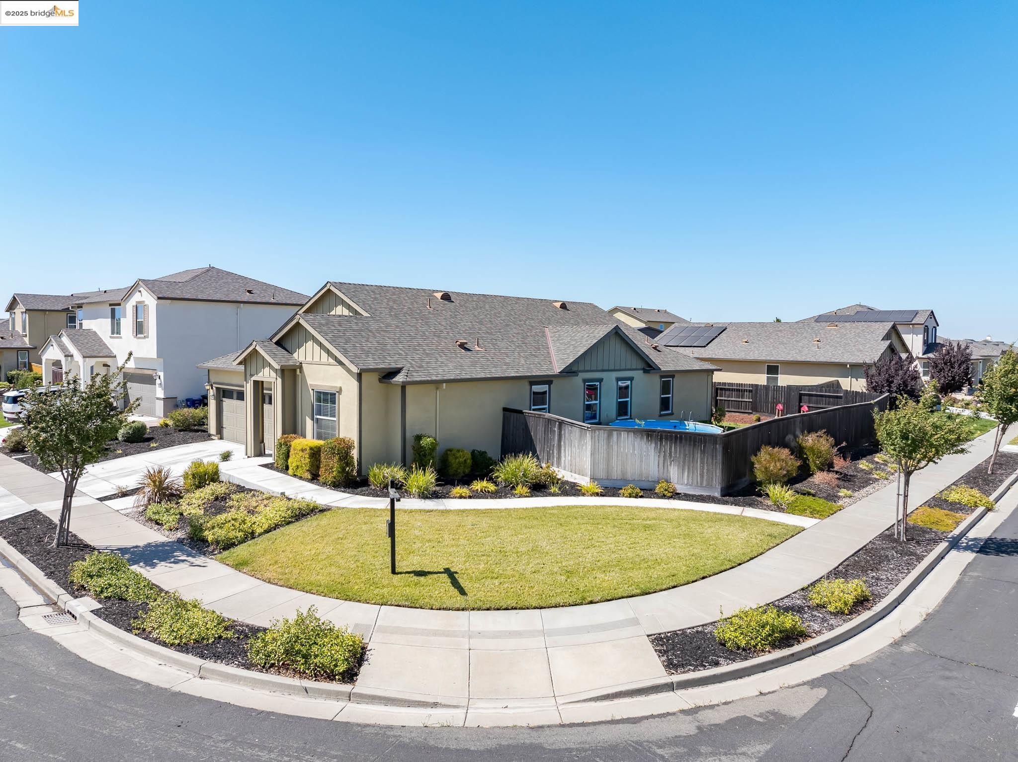 Detail Gallery Image 4 of 35 For 4508 Lincoln Lndg, Rio Vista,  CA 94571 - 4 Beds | 2 Baths
