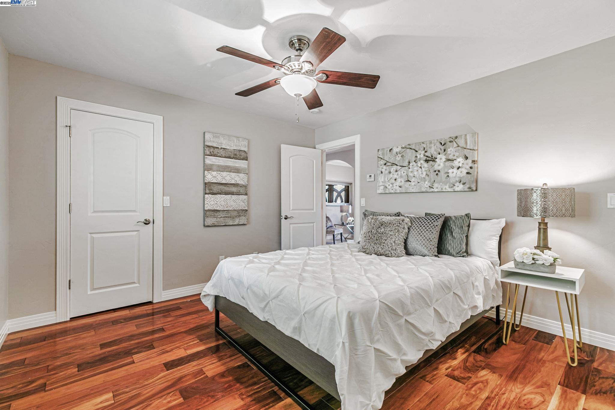Detail Gallery Image 27 of 58 For 105 Harold Ave, Santa Clara,  CA 95050-2033 - 4 Beds | 3 Baths