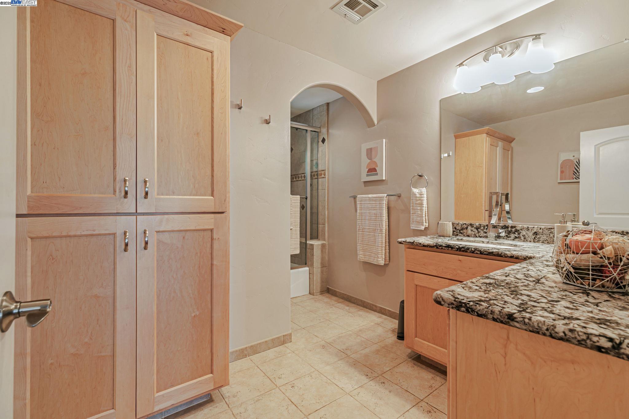 Detail Gallery Image 34 of 58 For 105 Harold Ave, Santa Clara,  CA 95050-2033 - 4 Beds | 3 Baths
