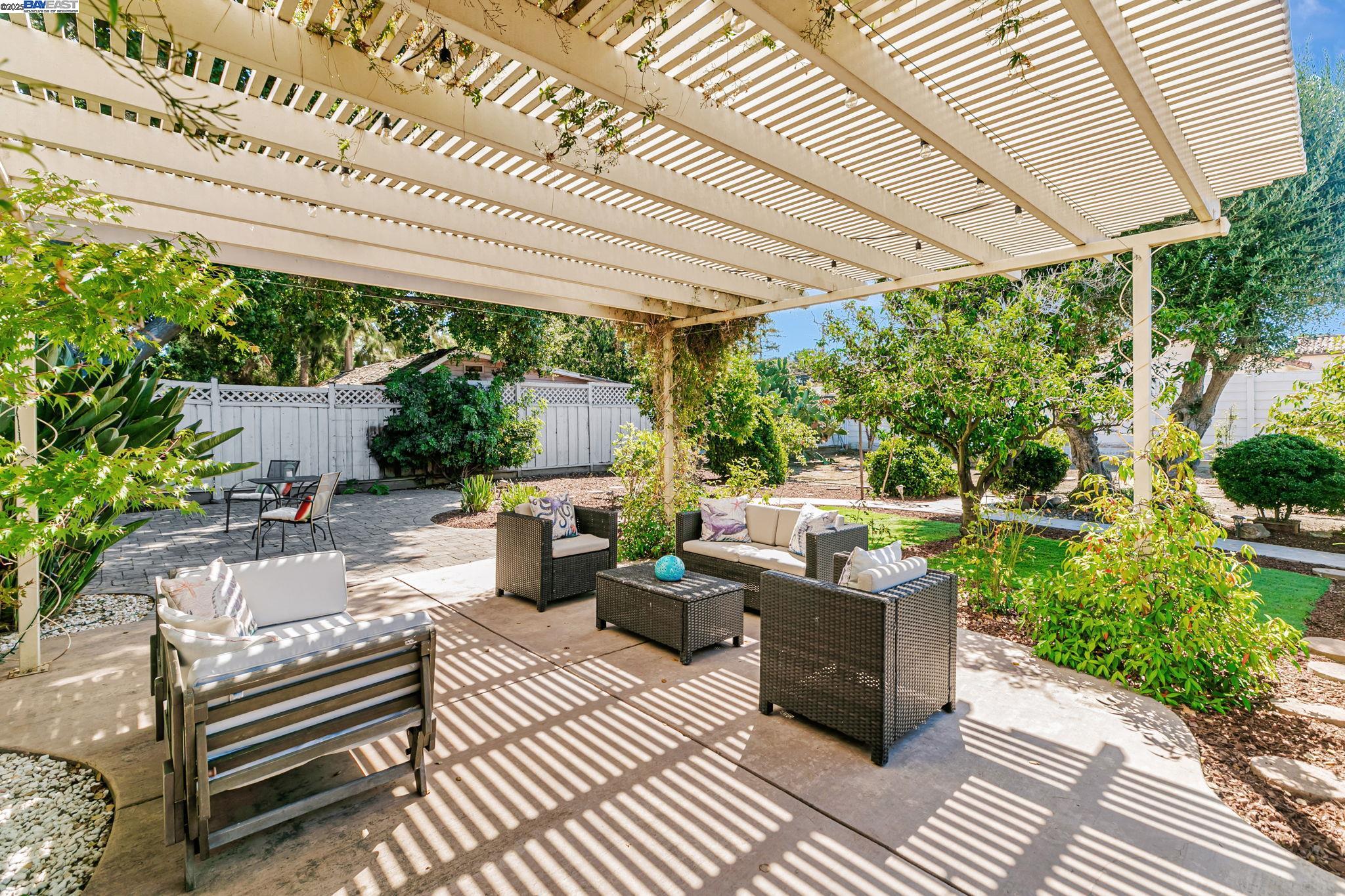 Detail Gallery Image 45 of 58 For 105 Harold Ave, Santa Clara,  CA 95050-2033 - 4 Beds | 3 Baths