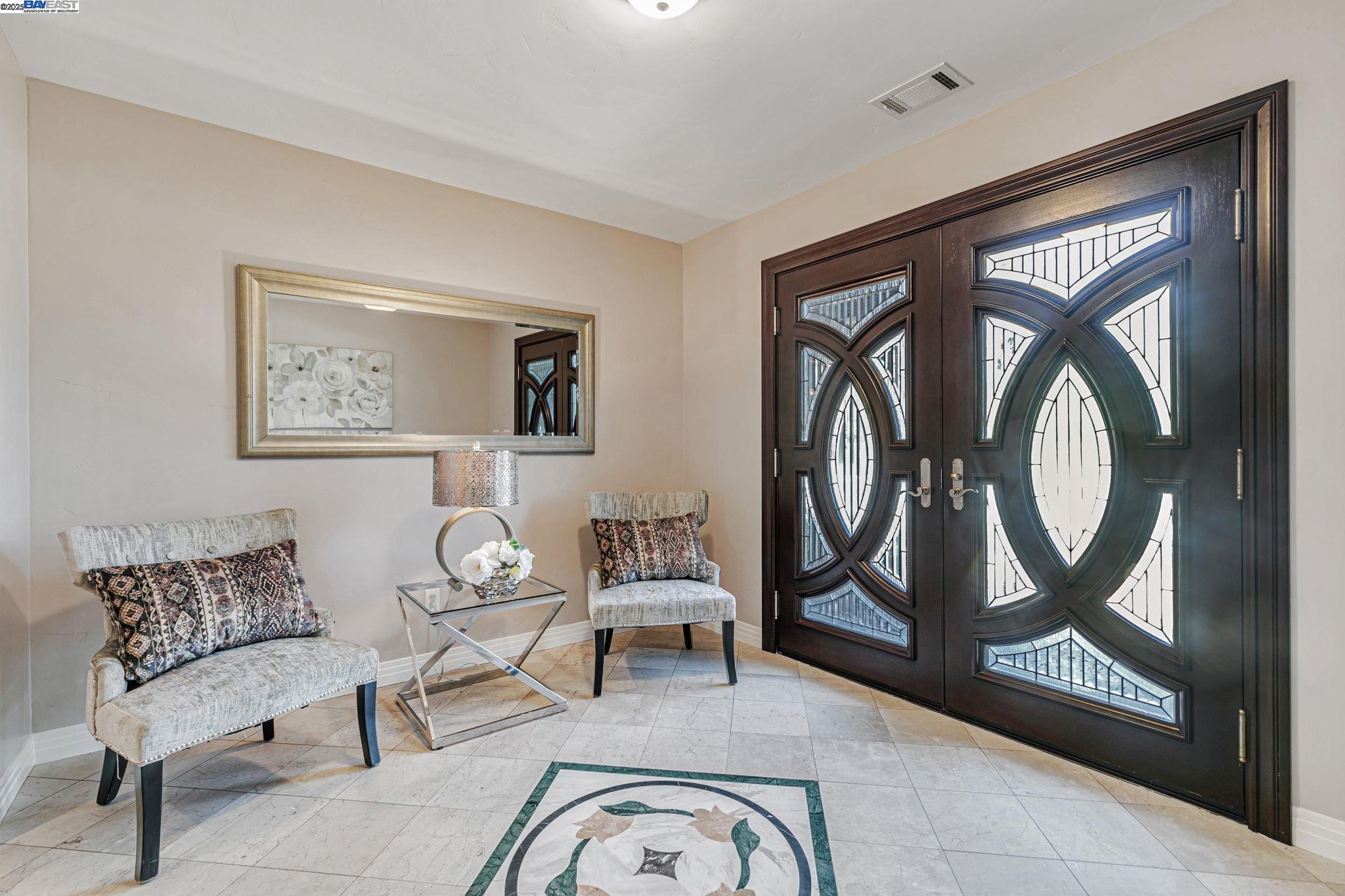 Detail Gallery Image 7 of 58 For 105 Harold Ave, Santa Clara,  CA 95050-2033 - 4 Beds | 3 Baths
