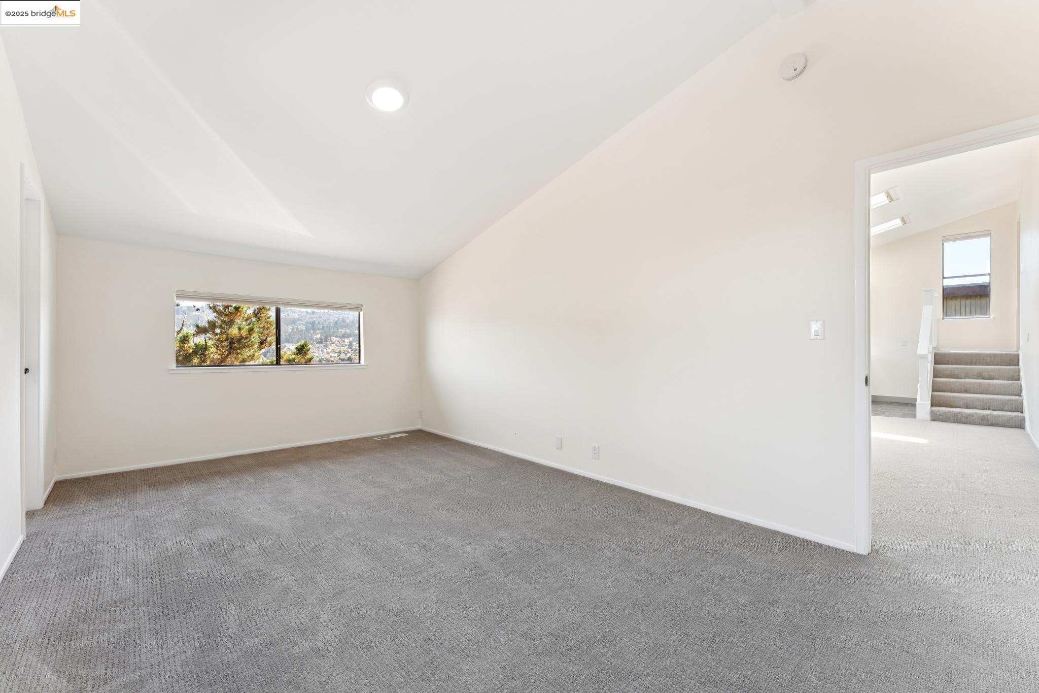 Detail Gallery Image 26 of 36 For 535 Jackson St #B,  Albany,  CA 94706 - 2 Beds | 2 Baths