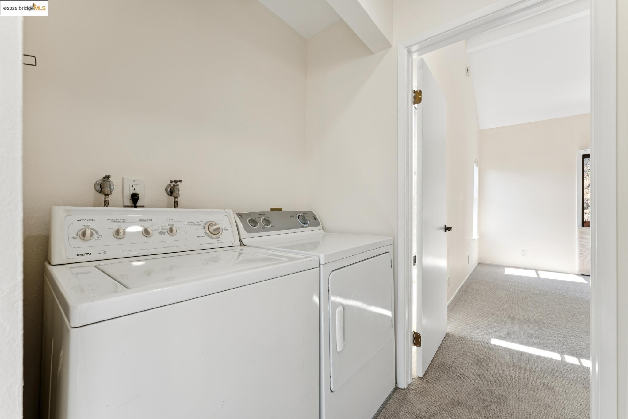 Detail Gallery Image 28 of 36 For 535 Jackson St #B,  Albany,  CA 94706 - 2 Beds | 2 Baths